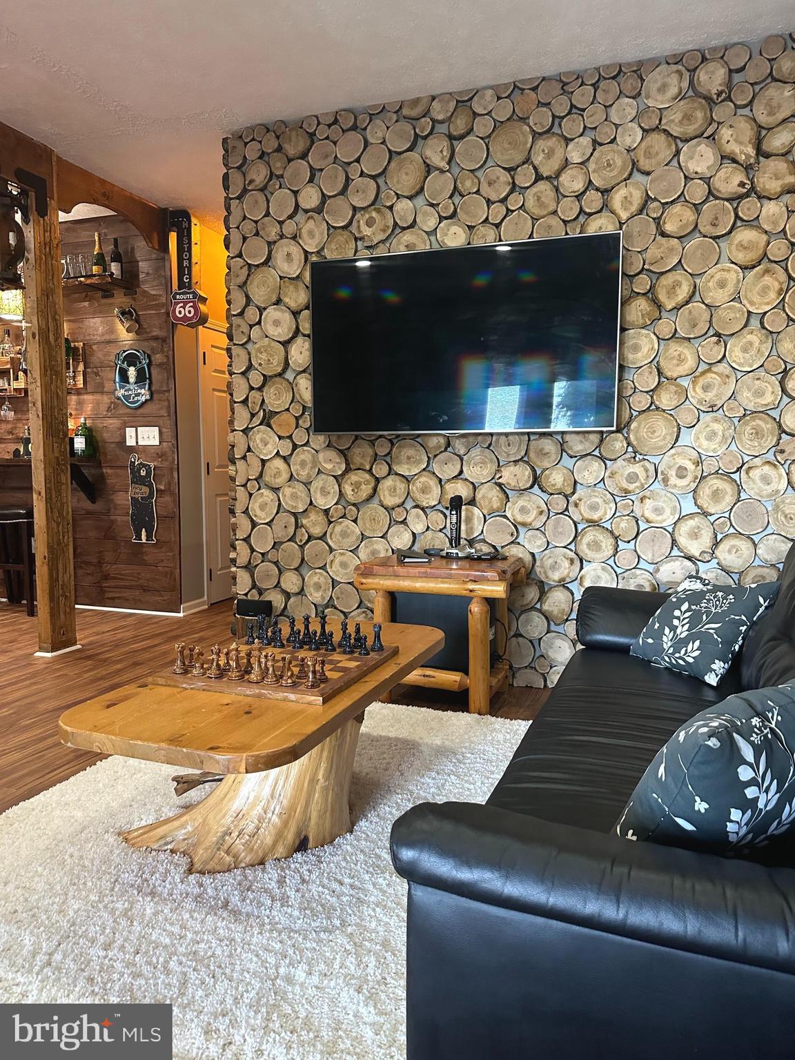 ASHTON WOODS - Residential