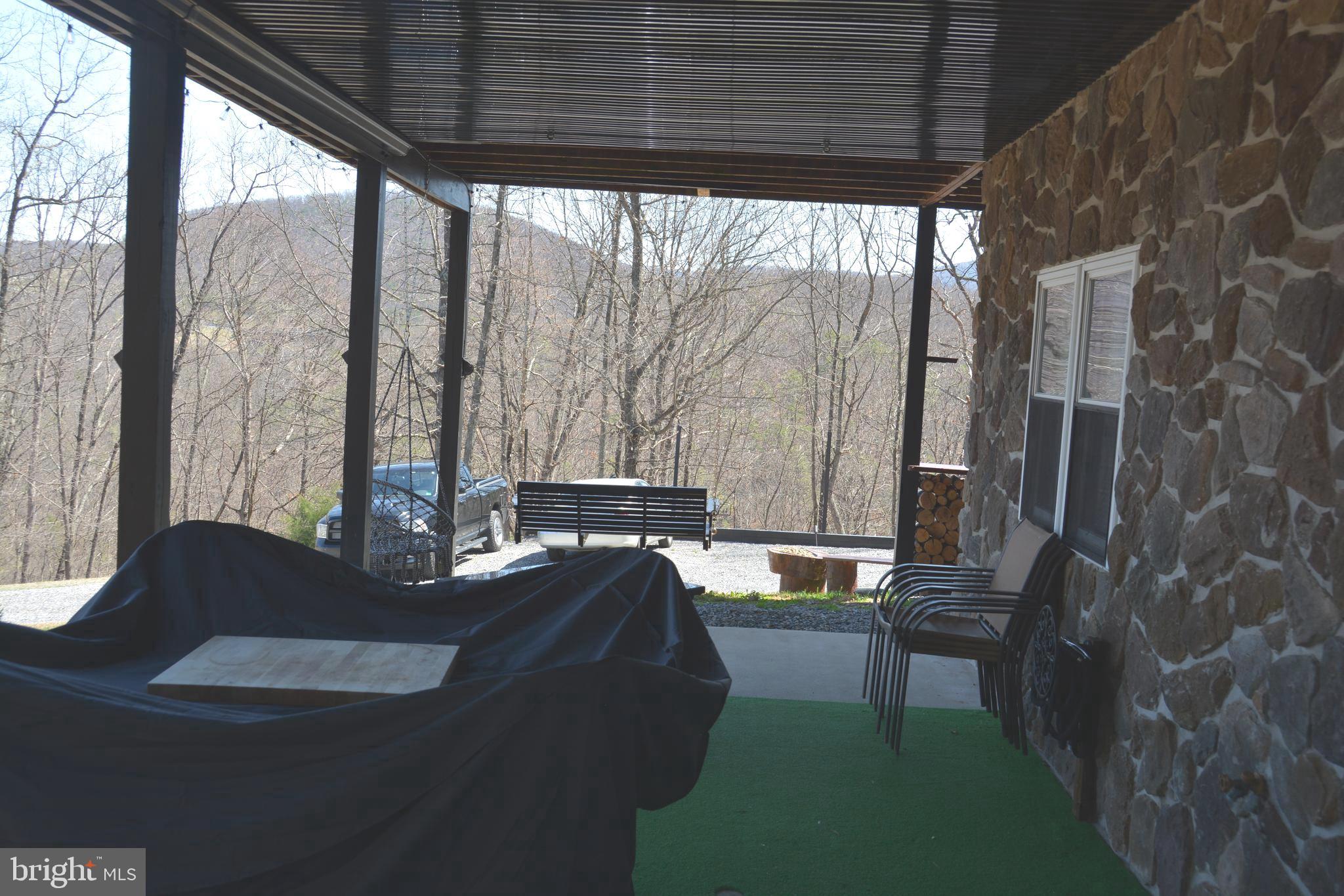 ASHTON WOODS - Residential