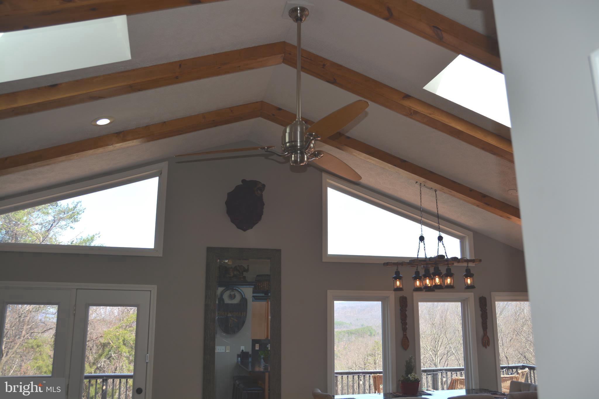 ASHTON WOODS - Residential