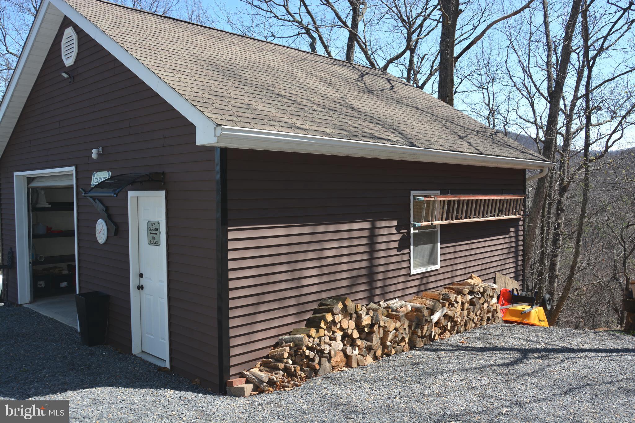 ASHTON WOODS - Residential