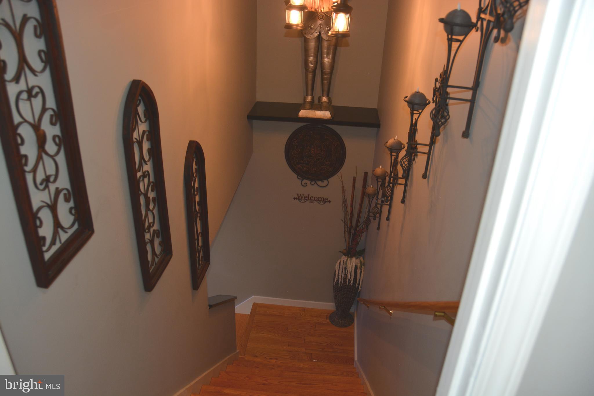 ASHTON WOODS - Residential