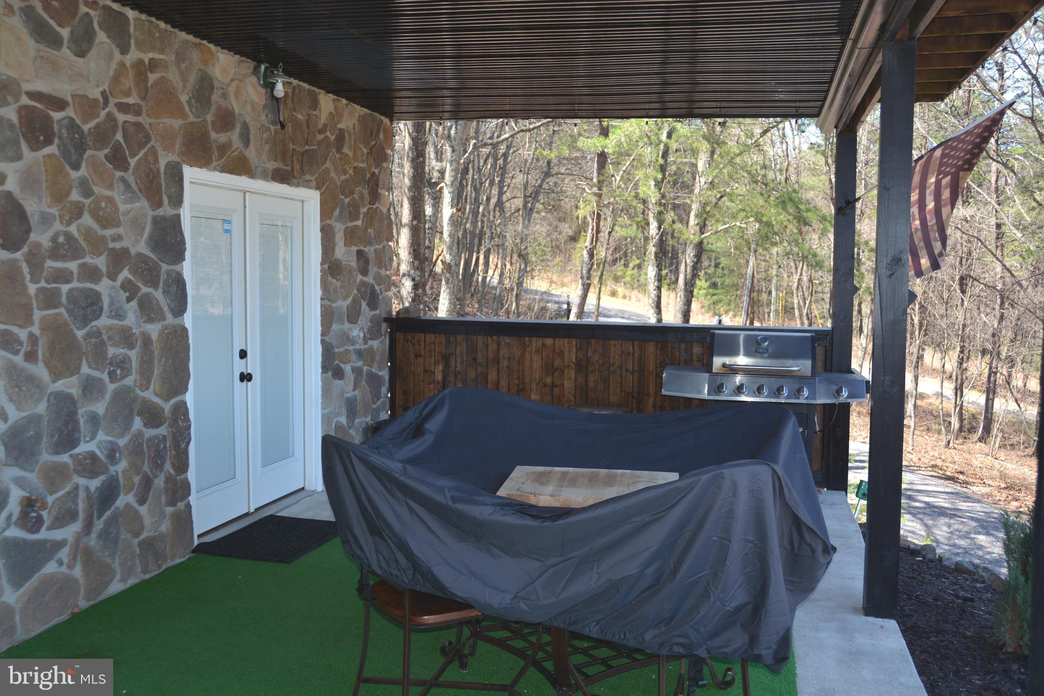 ASHTON WOODS - Residential