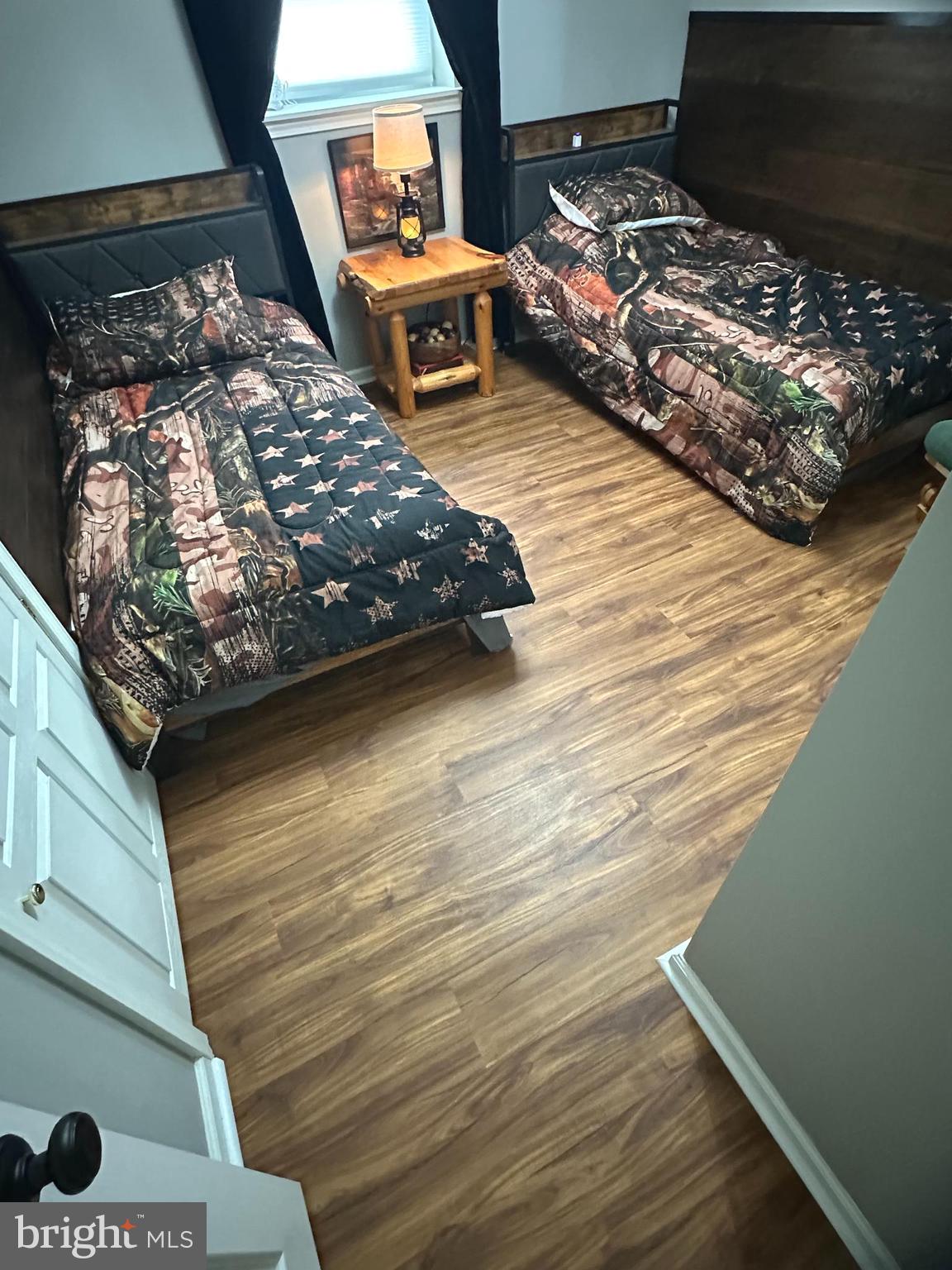 ASHTON WOODS - Residential