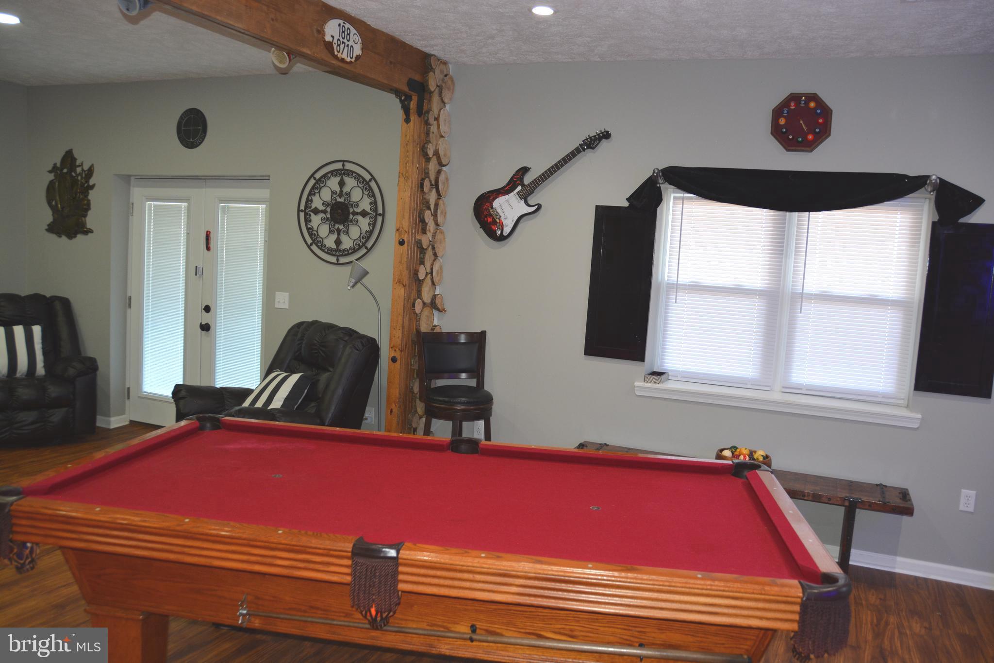 ASHTON WOODS - Residential