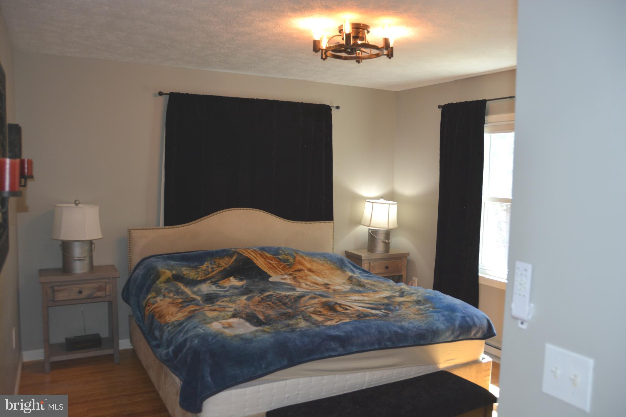 ASHTON WOODS - Residential