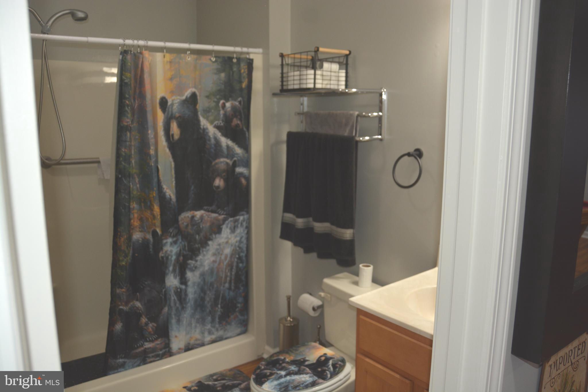 ASHTON WOODS - Residential