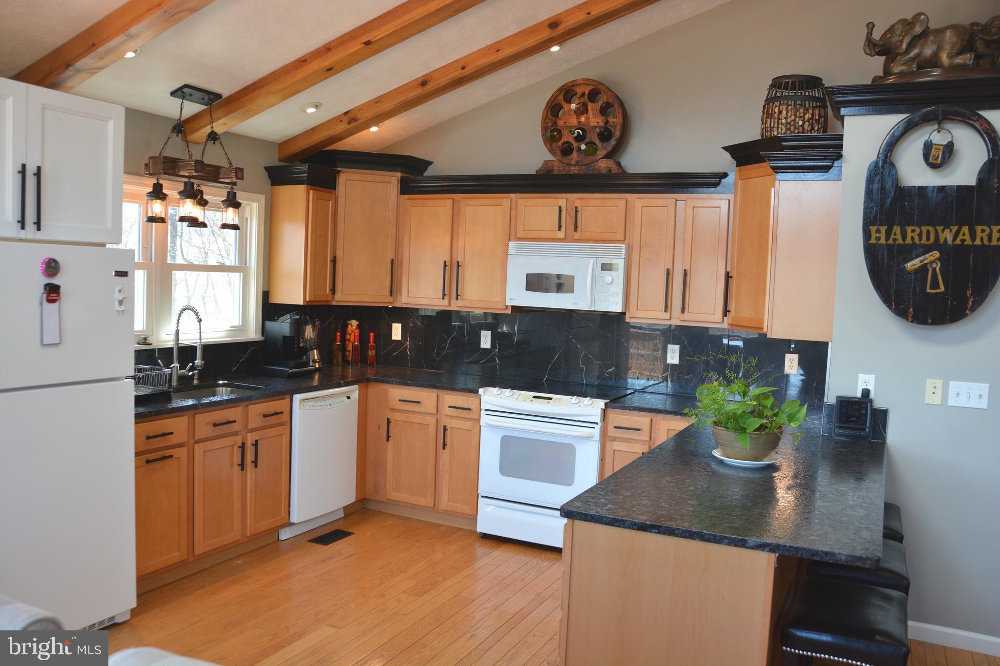 ASHTON WOODS - Residential