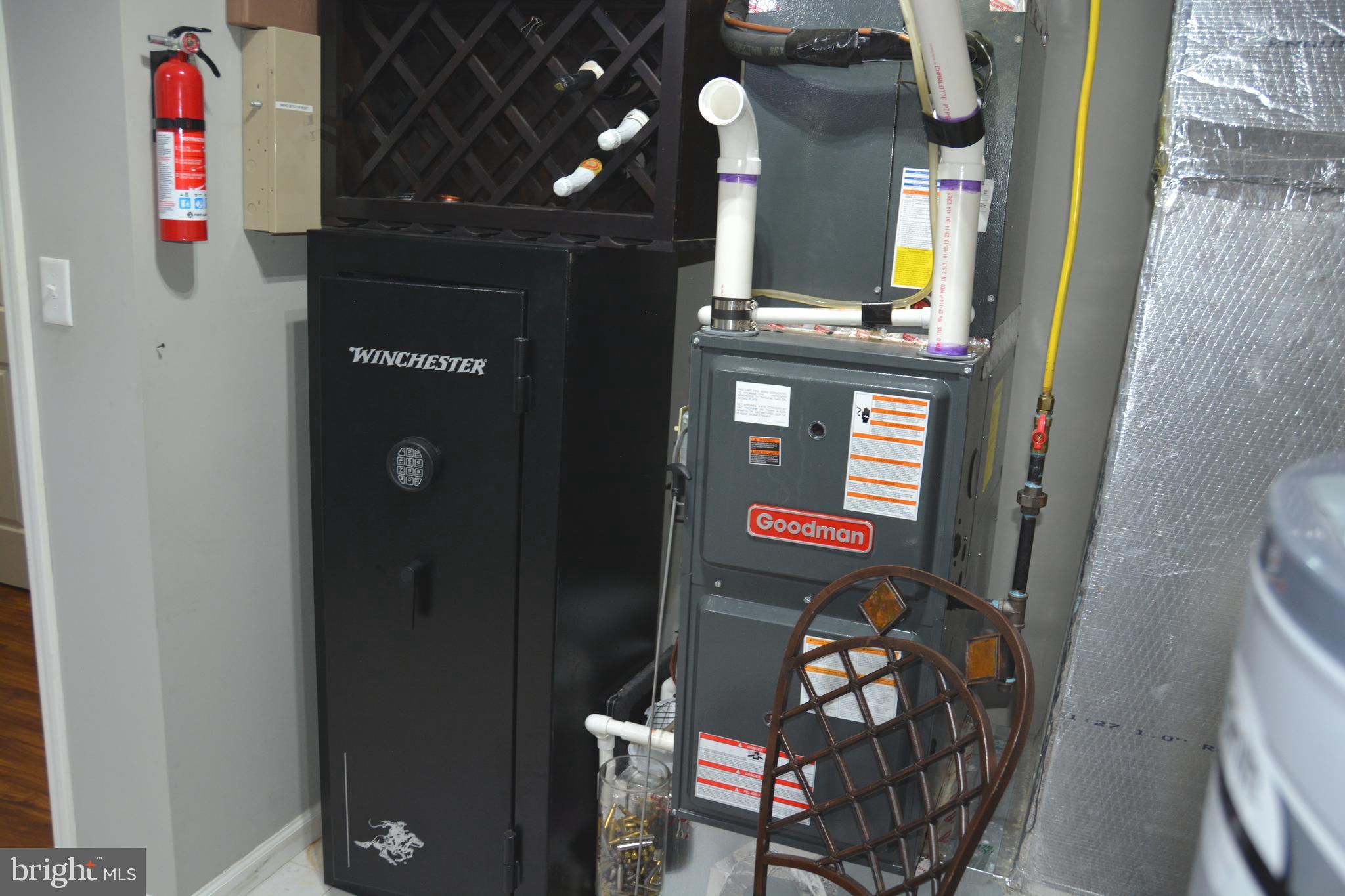 ASHTON WOODS - Residential