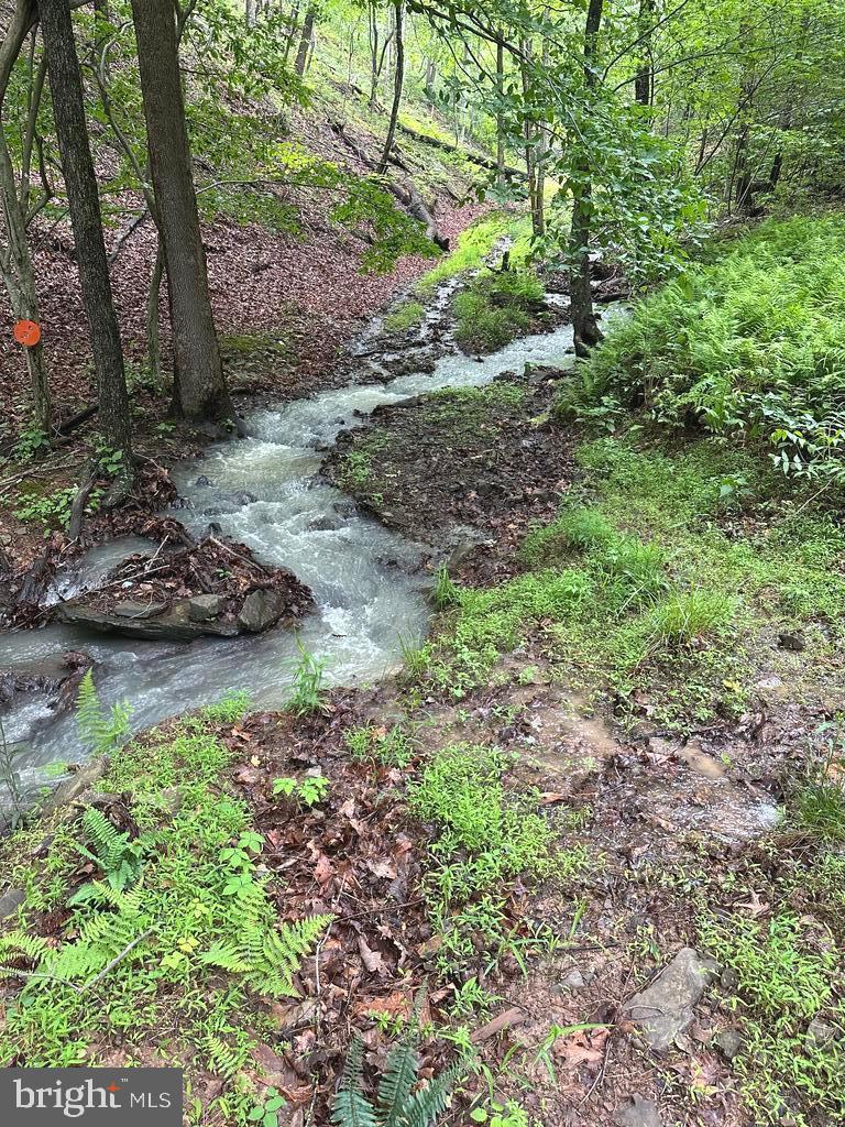 ASHTON WOODS - Residential