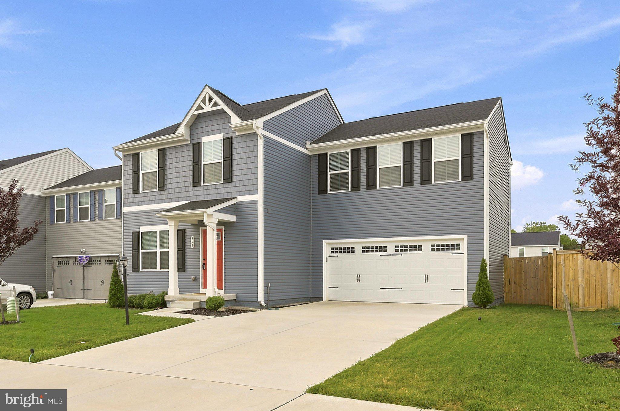 154 DURSLEY CIRCLE
