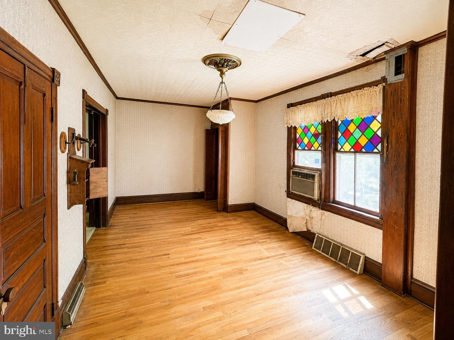 23 S DELSEA DRIVE