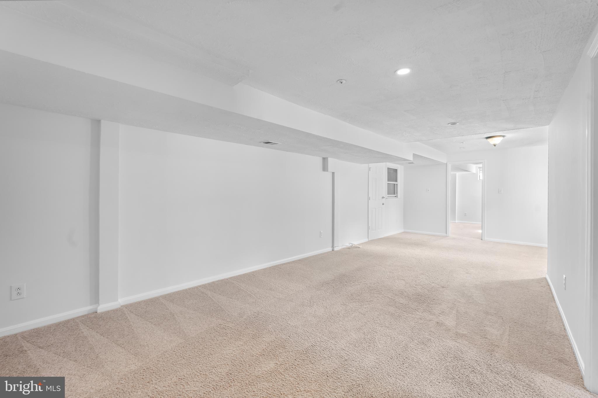 COLLINGTON MANOR - Residential