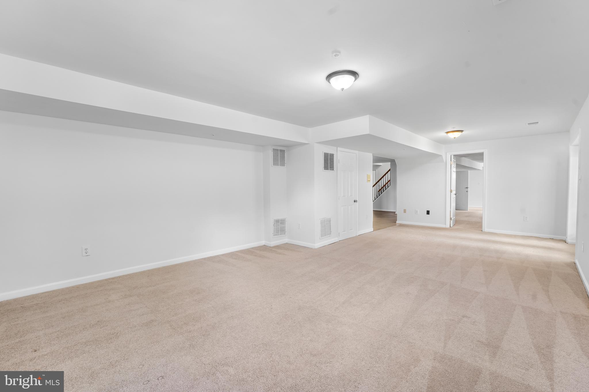 COLLINGTON MANOR - Residential