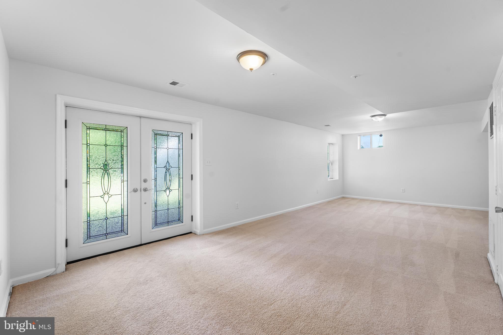 COLLINGTON MANOR - Residential