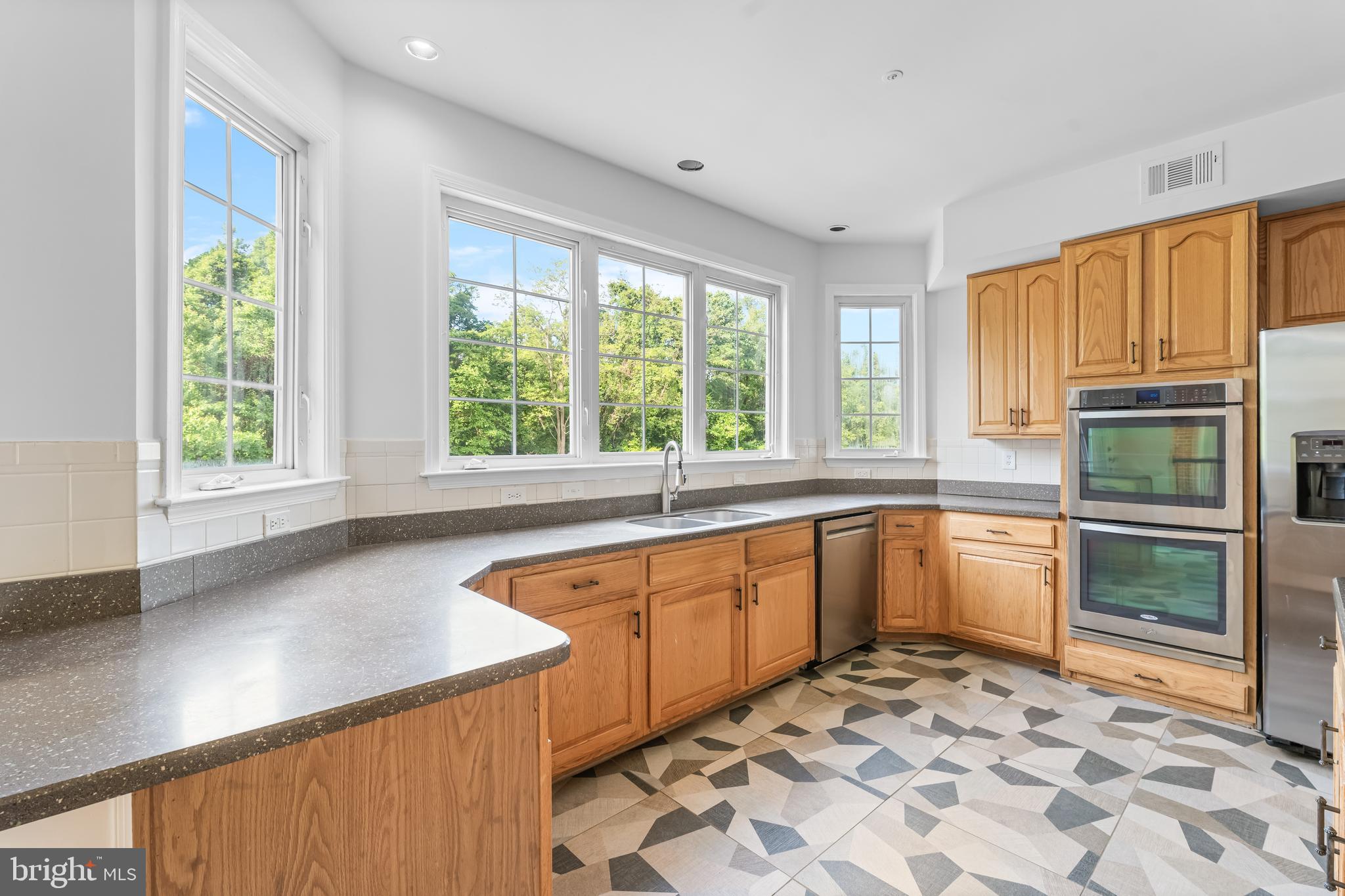 COLLINGTON MANOR - Residential