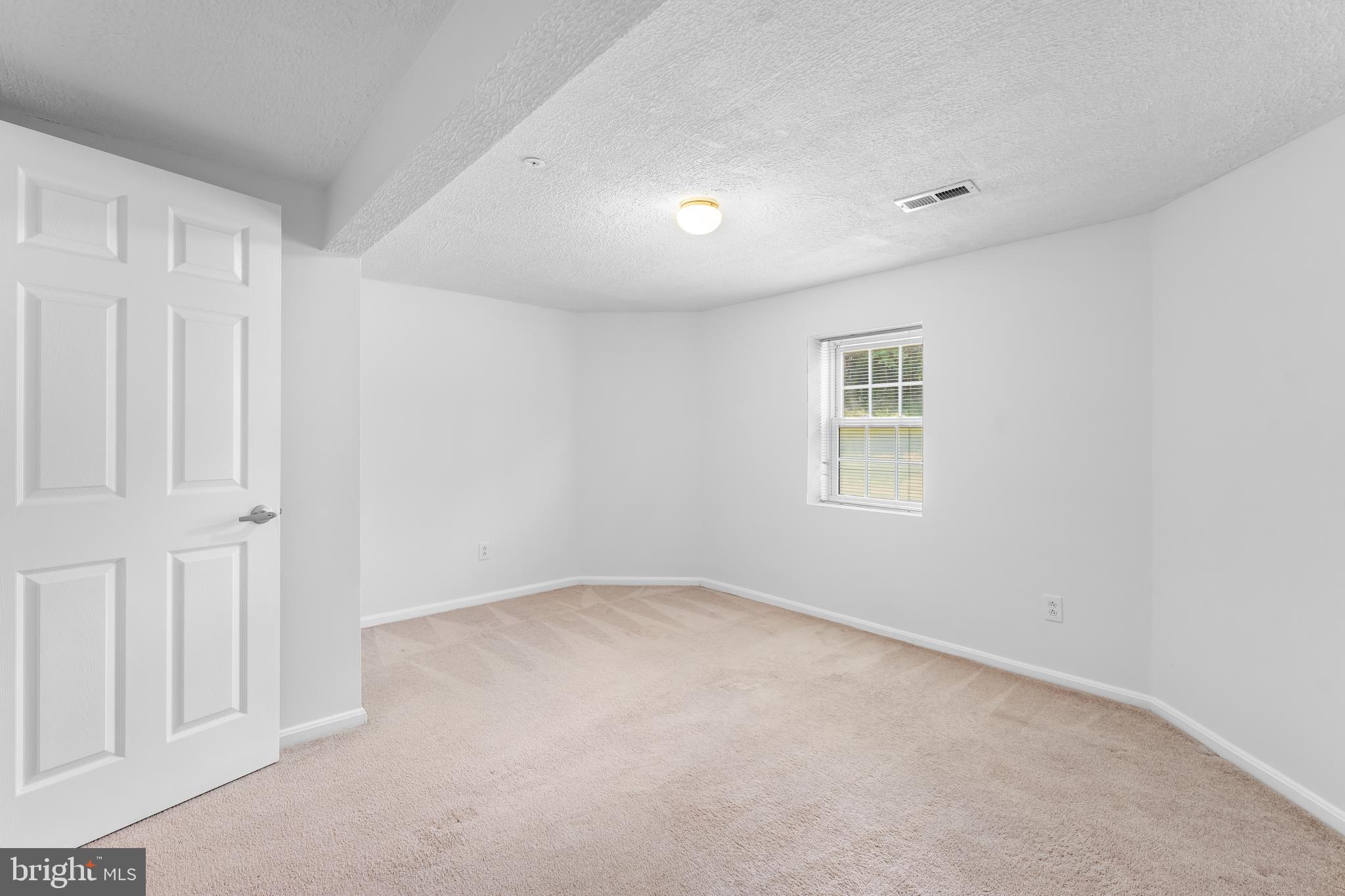 COLLINGTON MANOR - Residential