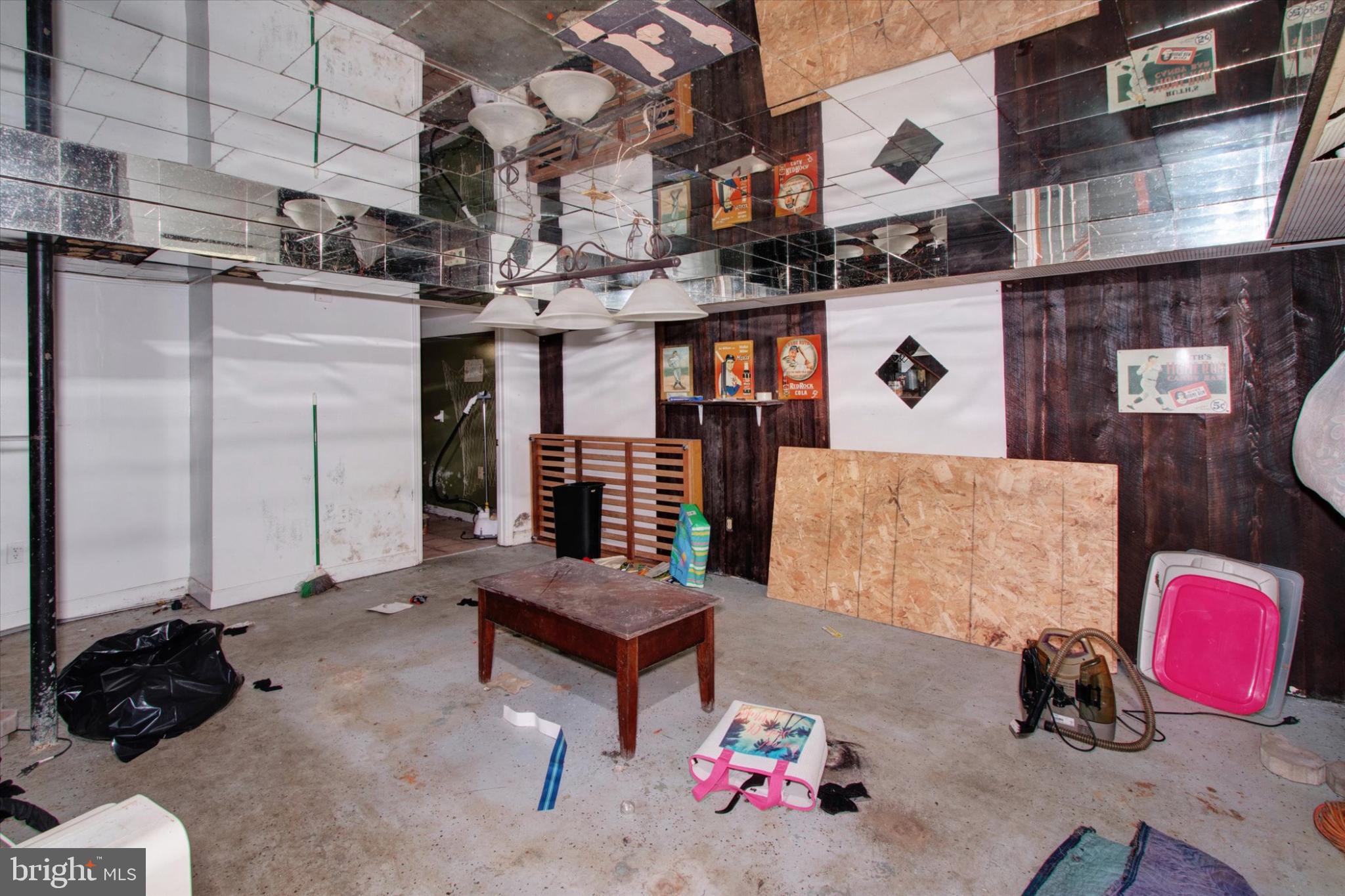 HYDE PARK - Residential