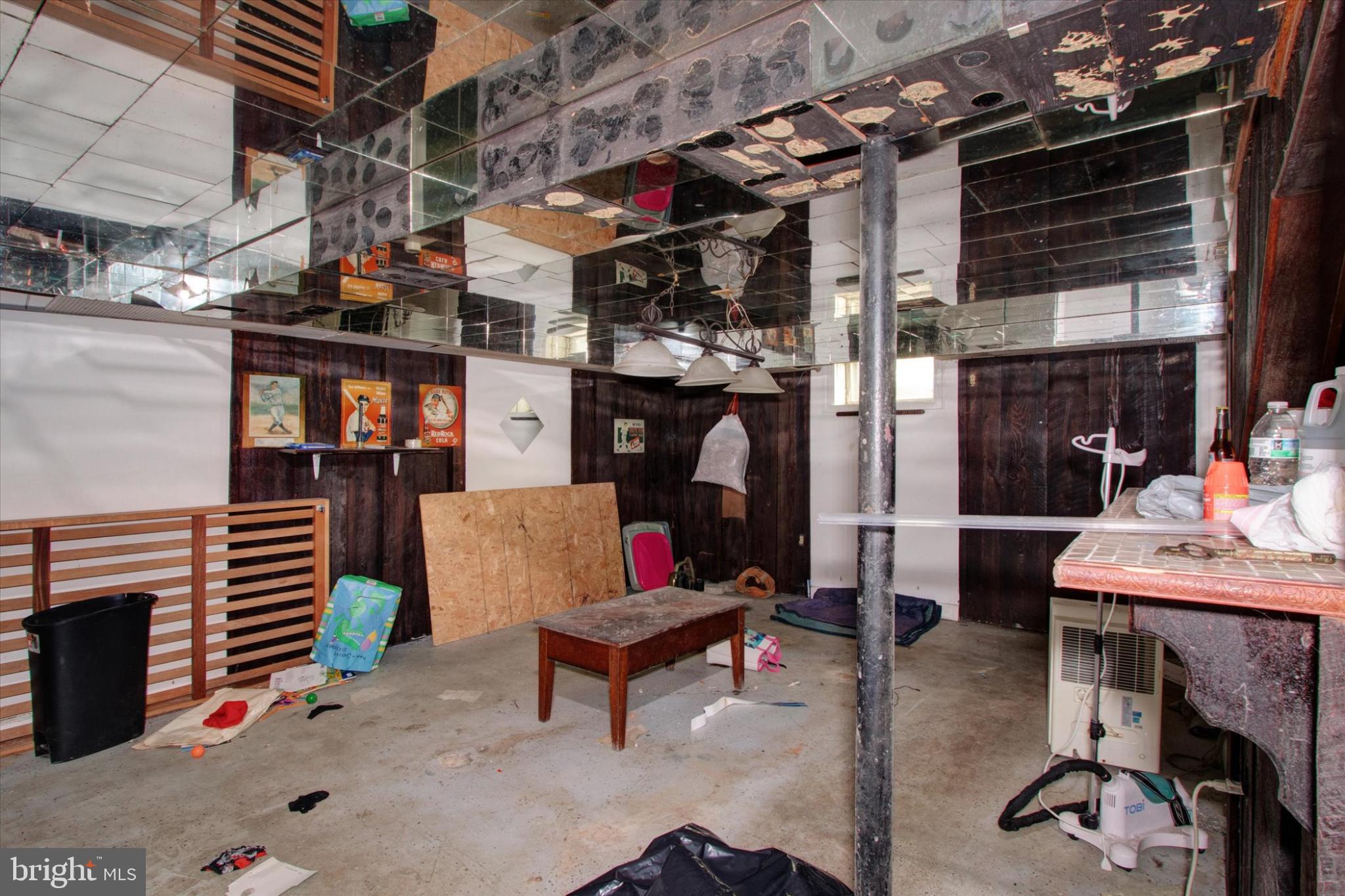 HYDE PARK - Residential