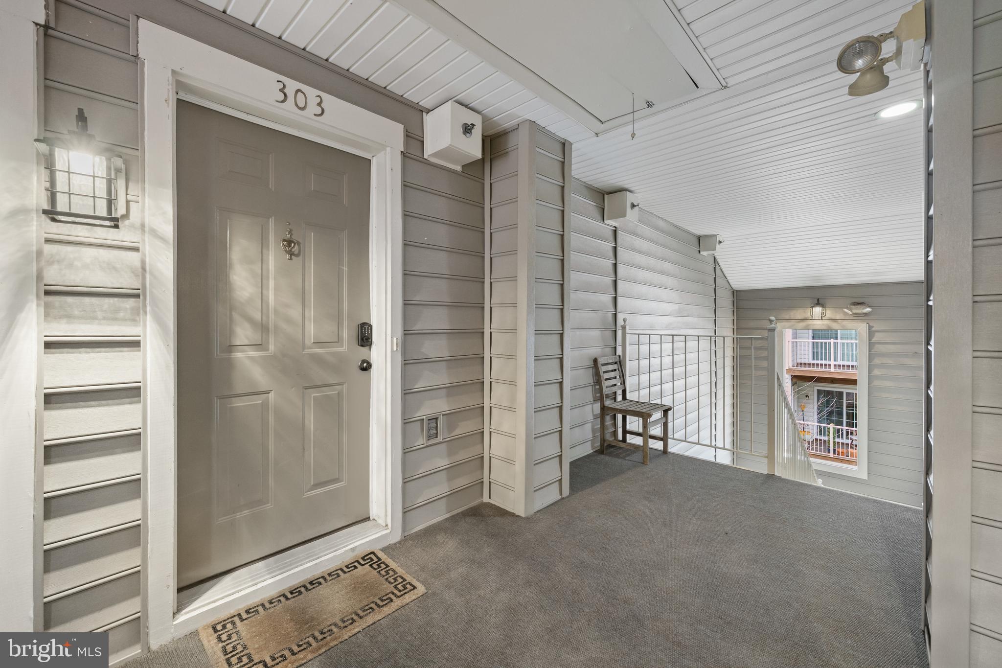 4110 VANDERBILT COURT 303