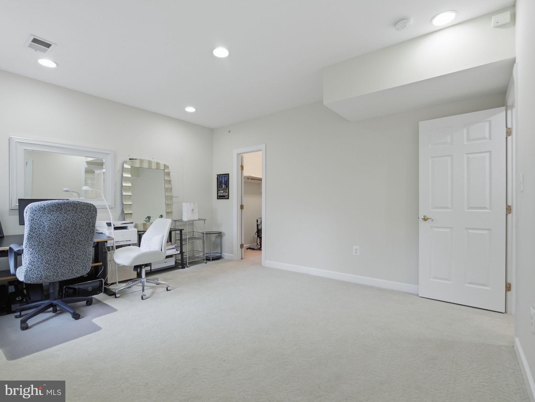 FARRCROFT - Residential