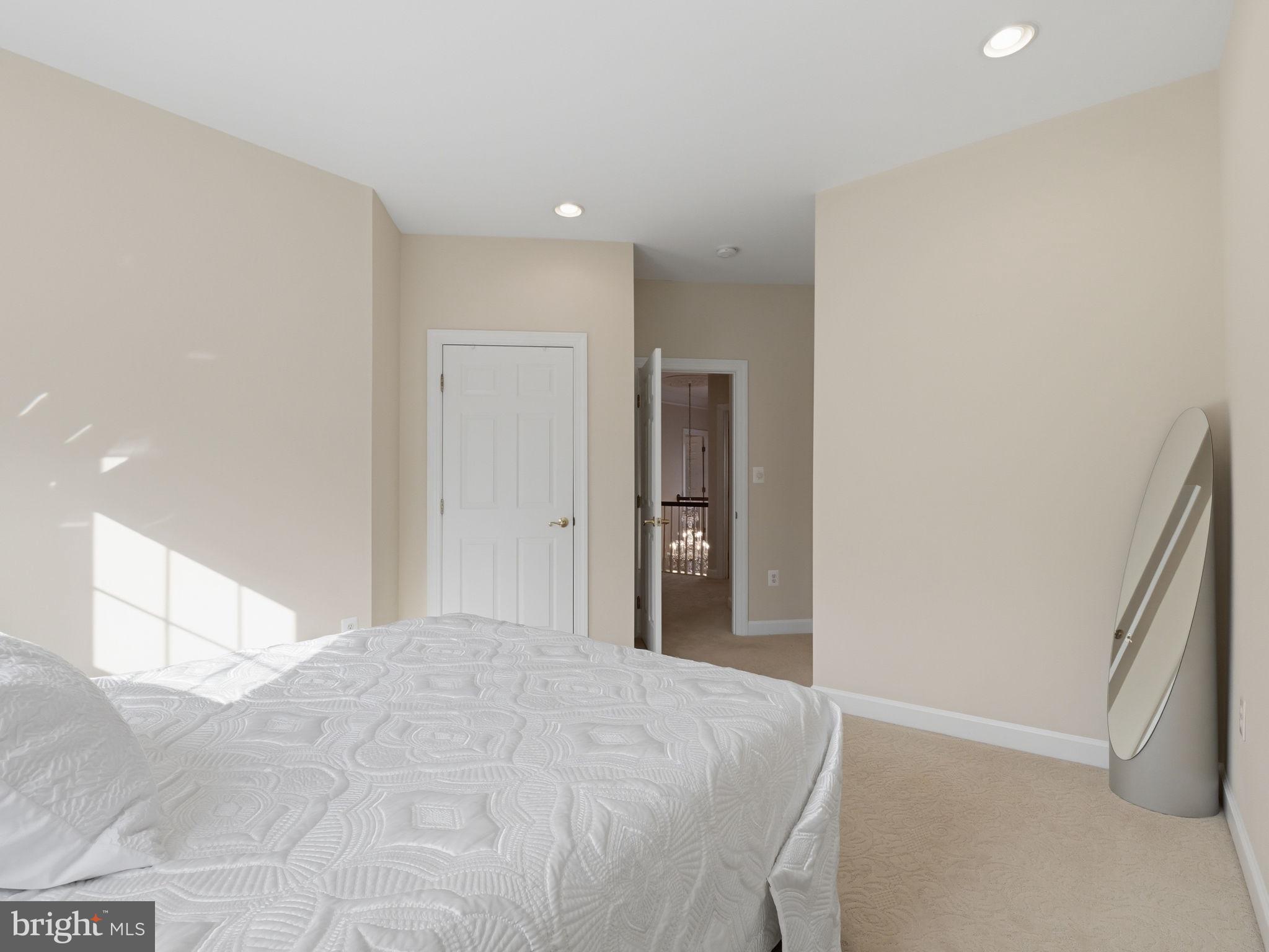 FARRCROFT - Residential