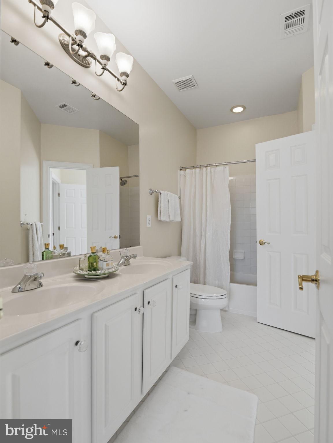 FARRCROFT - Residential