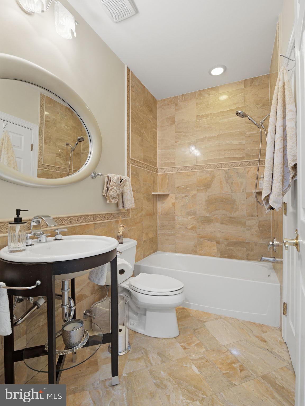 FARRCROFT - Residential