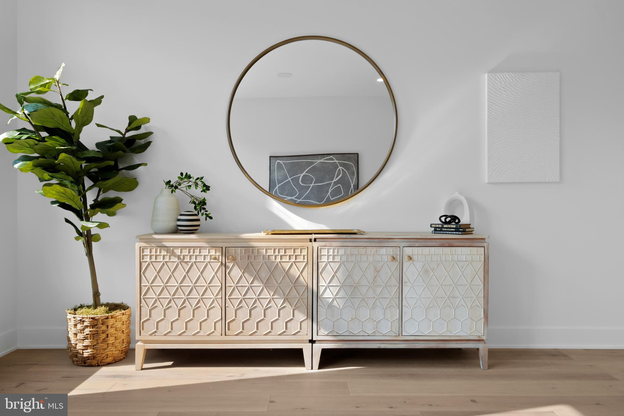 FAIRMOUNT - Residential