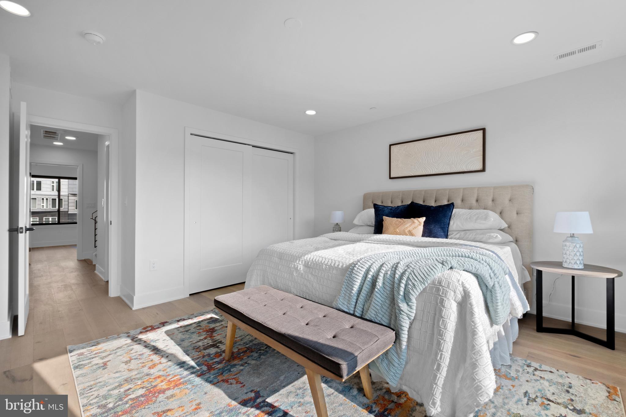 FAIRMOUNT - Residential