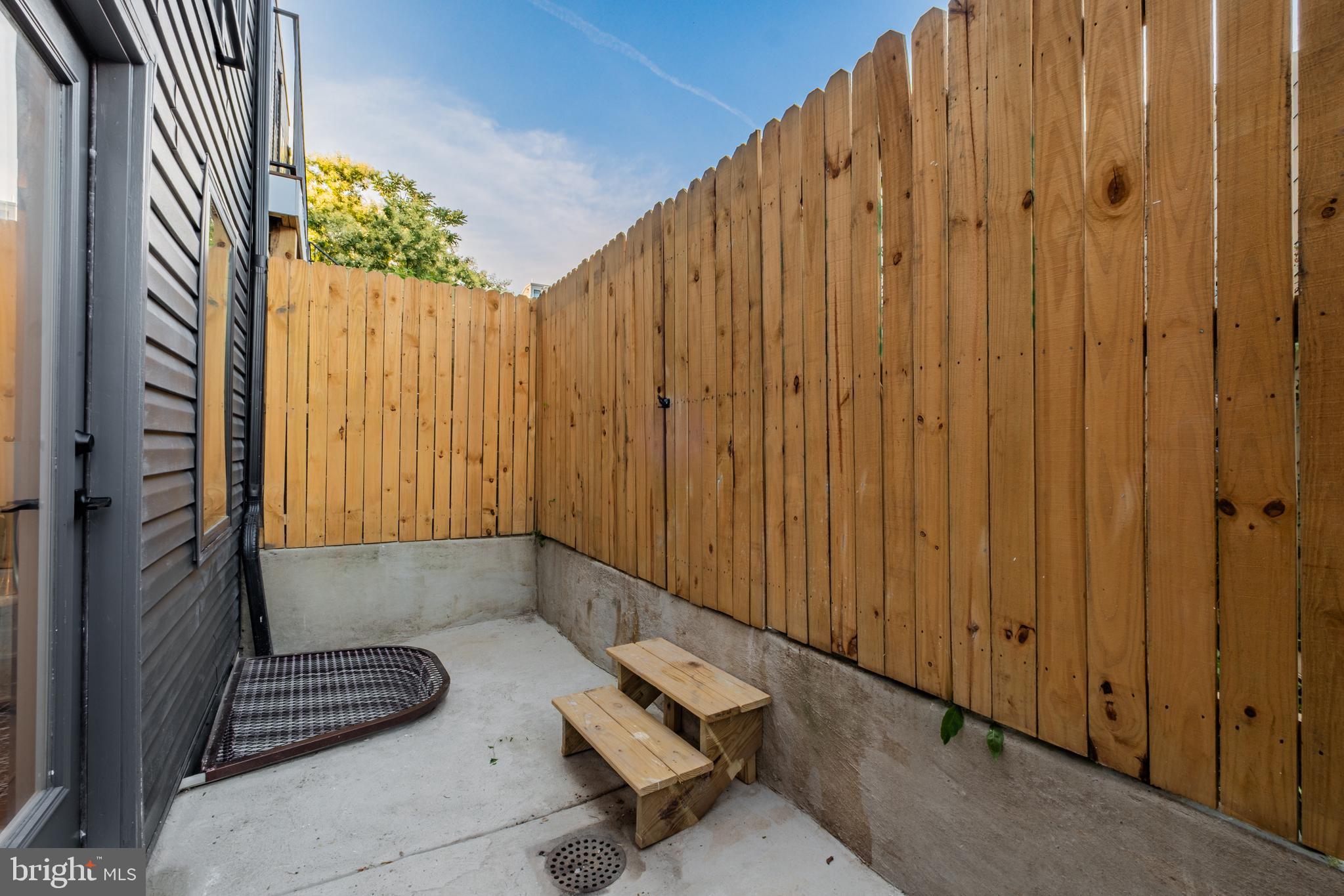 FAIRMOUNT - Residential