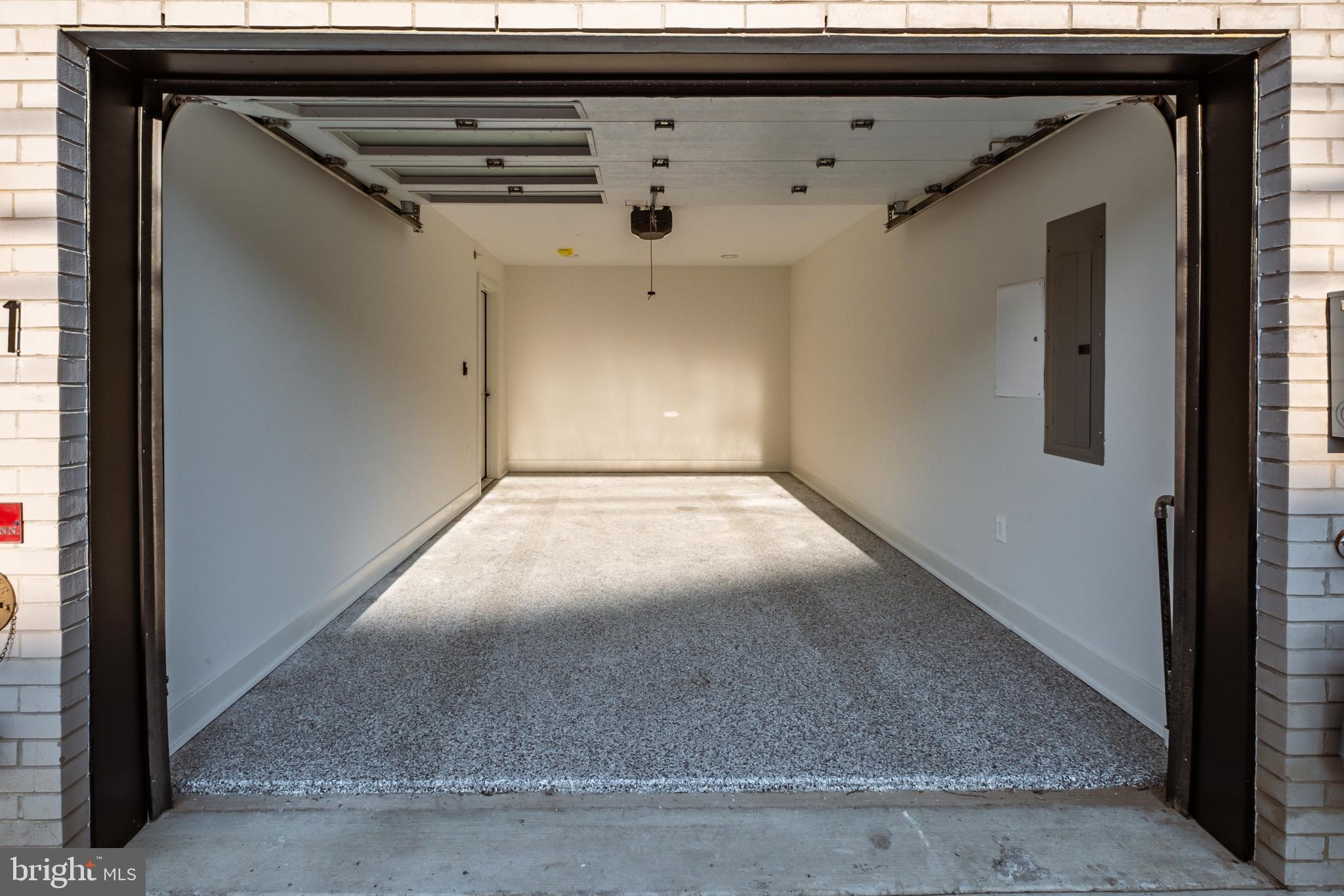 FAIRMOUNT - Residential