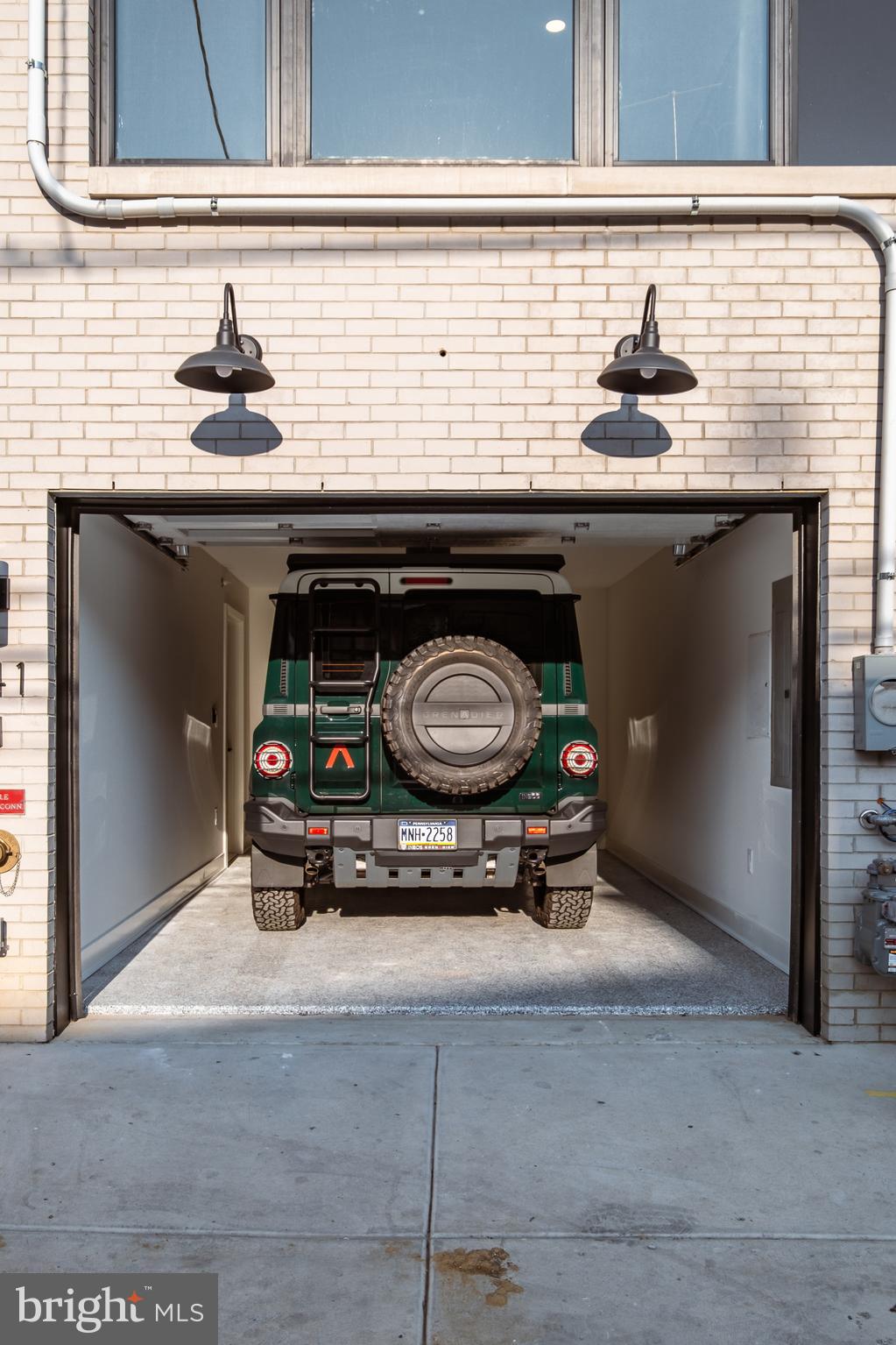 FAIRMOUNT - Residential