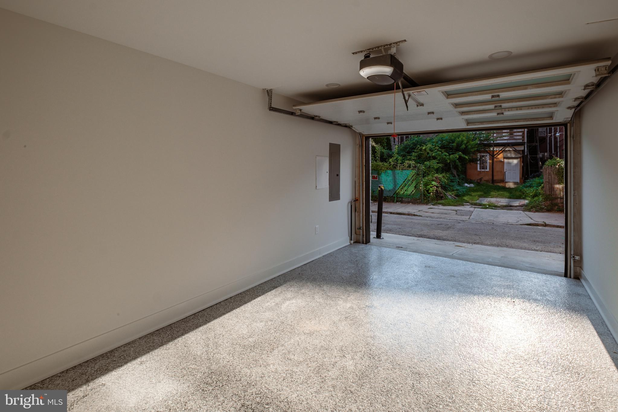 FAIRMOUNT - Residential