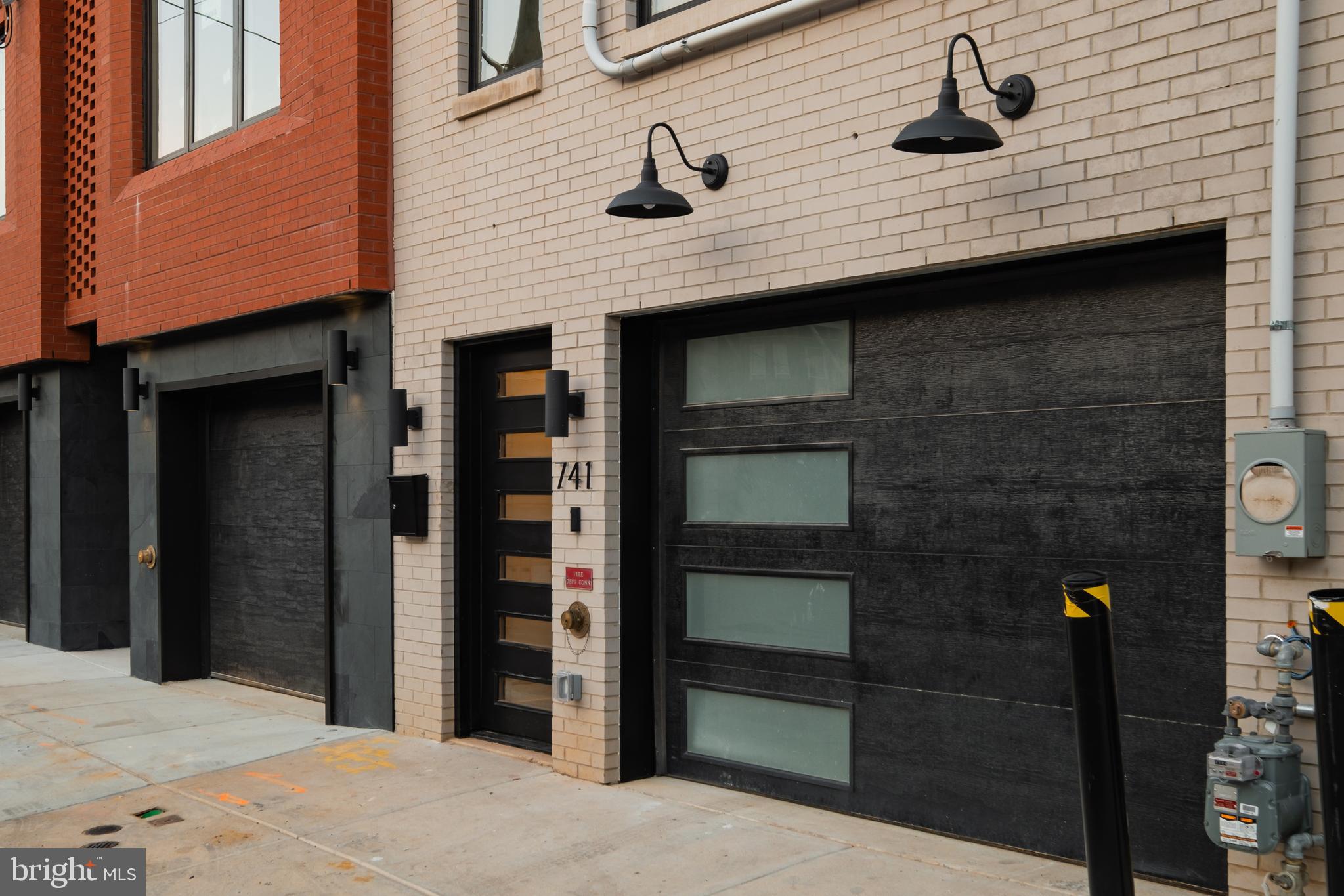 FAIRMOUNT - Residential