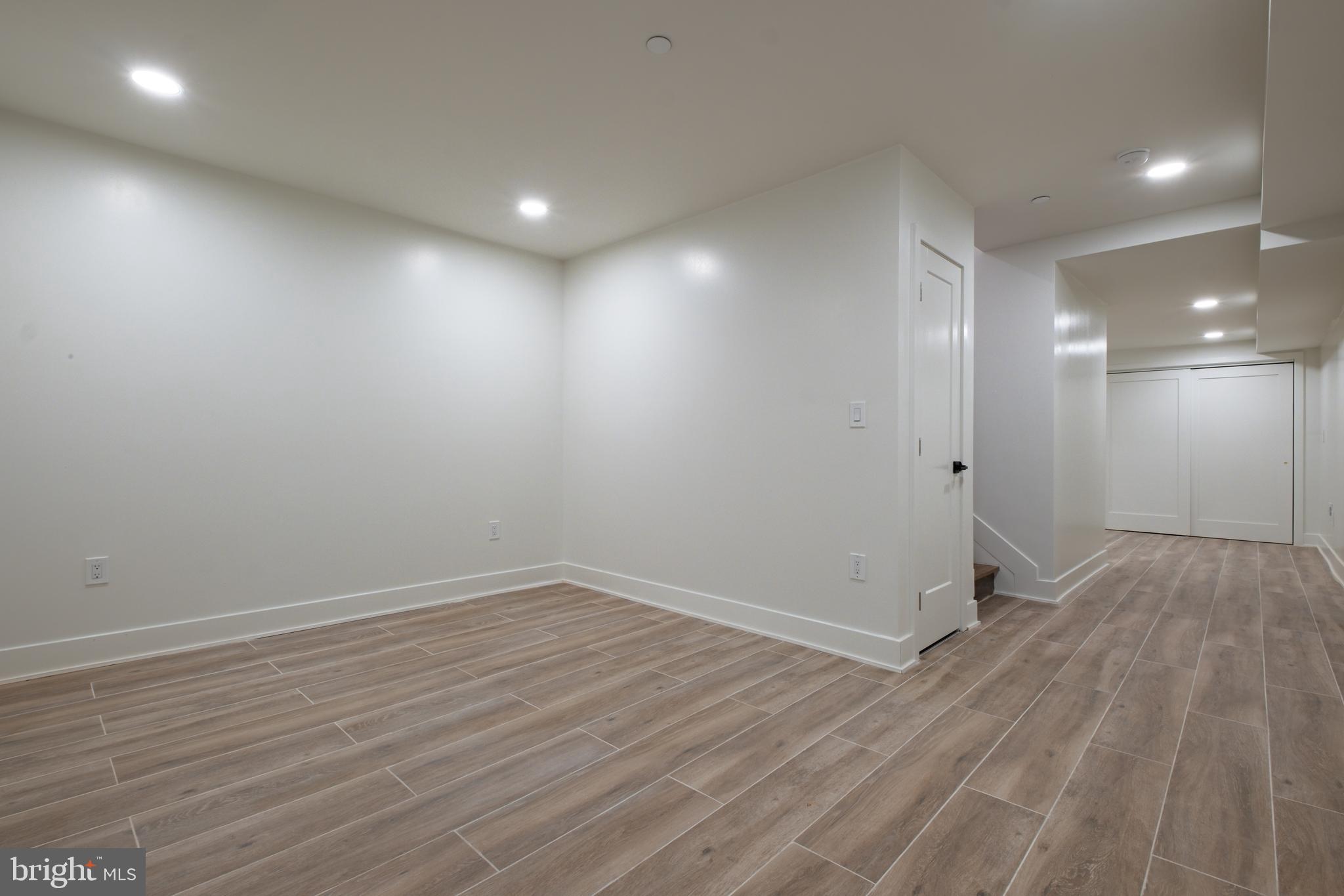 FAIRMOUNT - Residential