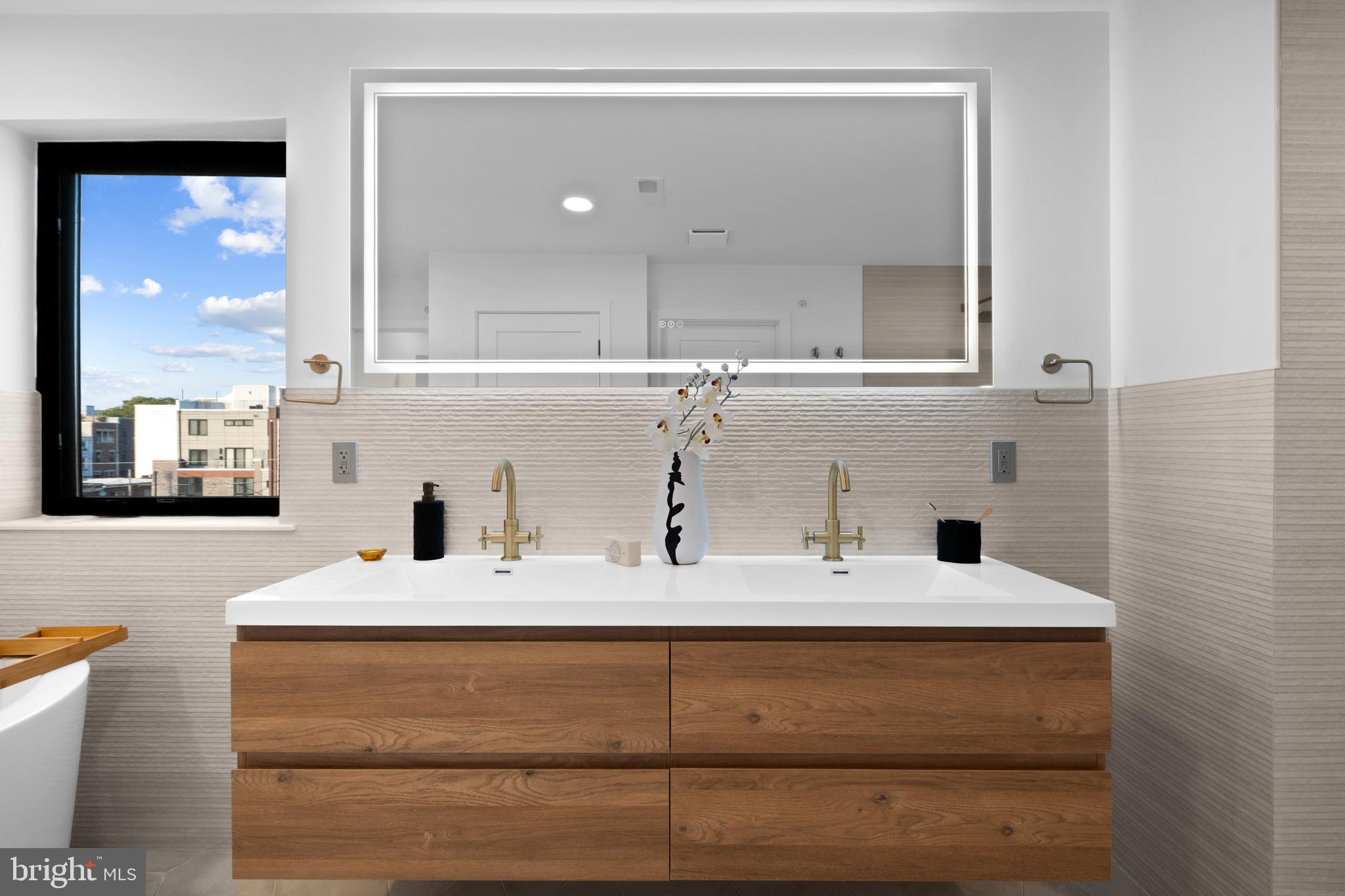 FAIRMOUNT - Residential