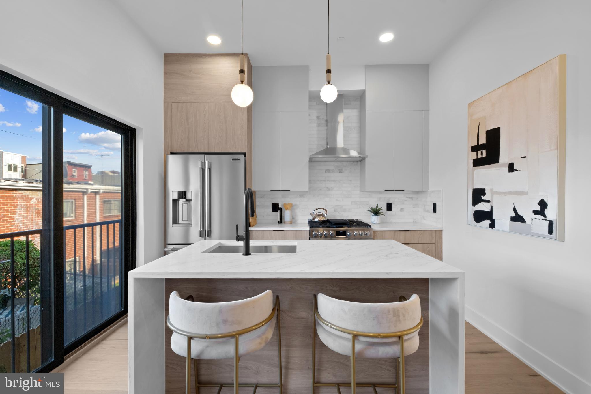 FAIRMOUNT - Residential