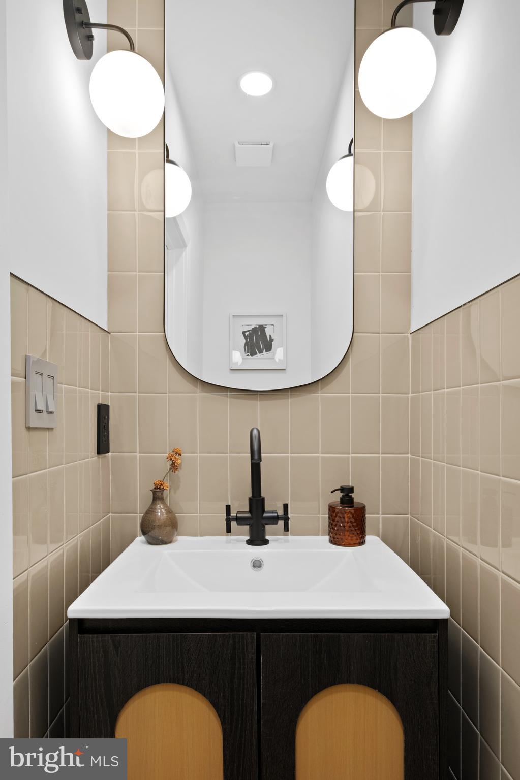 FAIRMOUNT - Residential