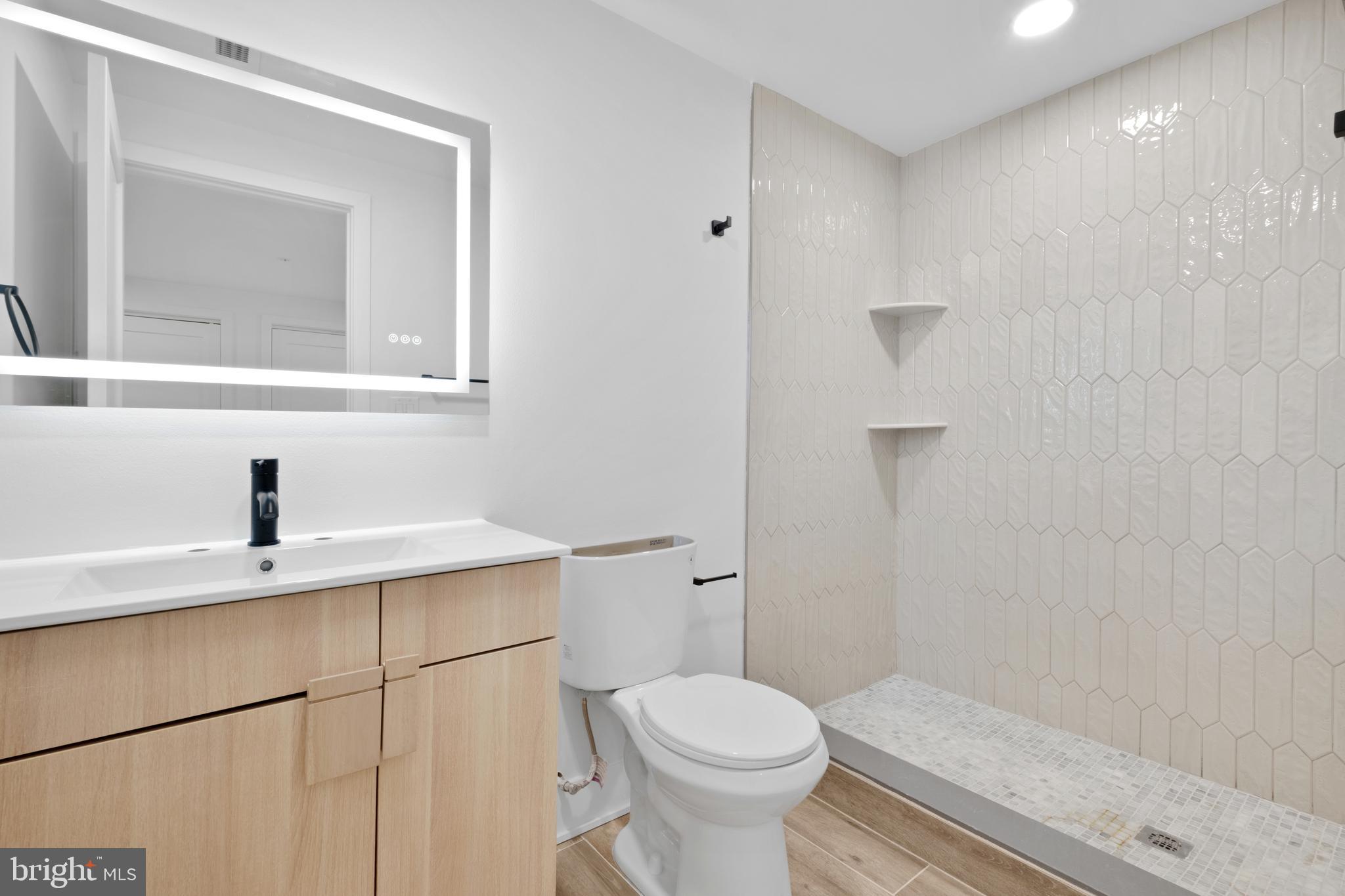 FAIRMOUNT - Residential