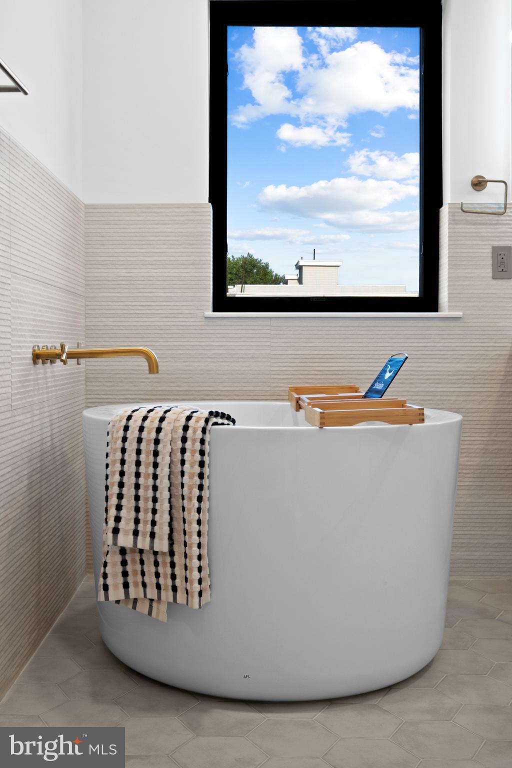 FAIRMOUNT - Residential