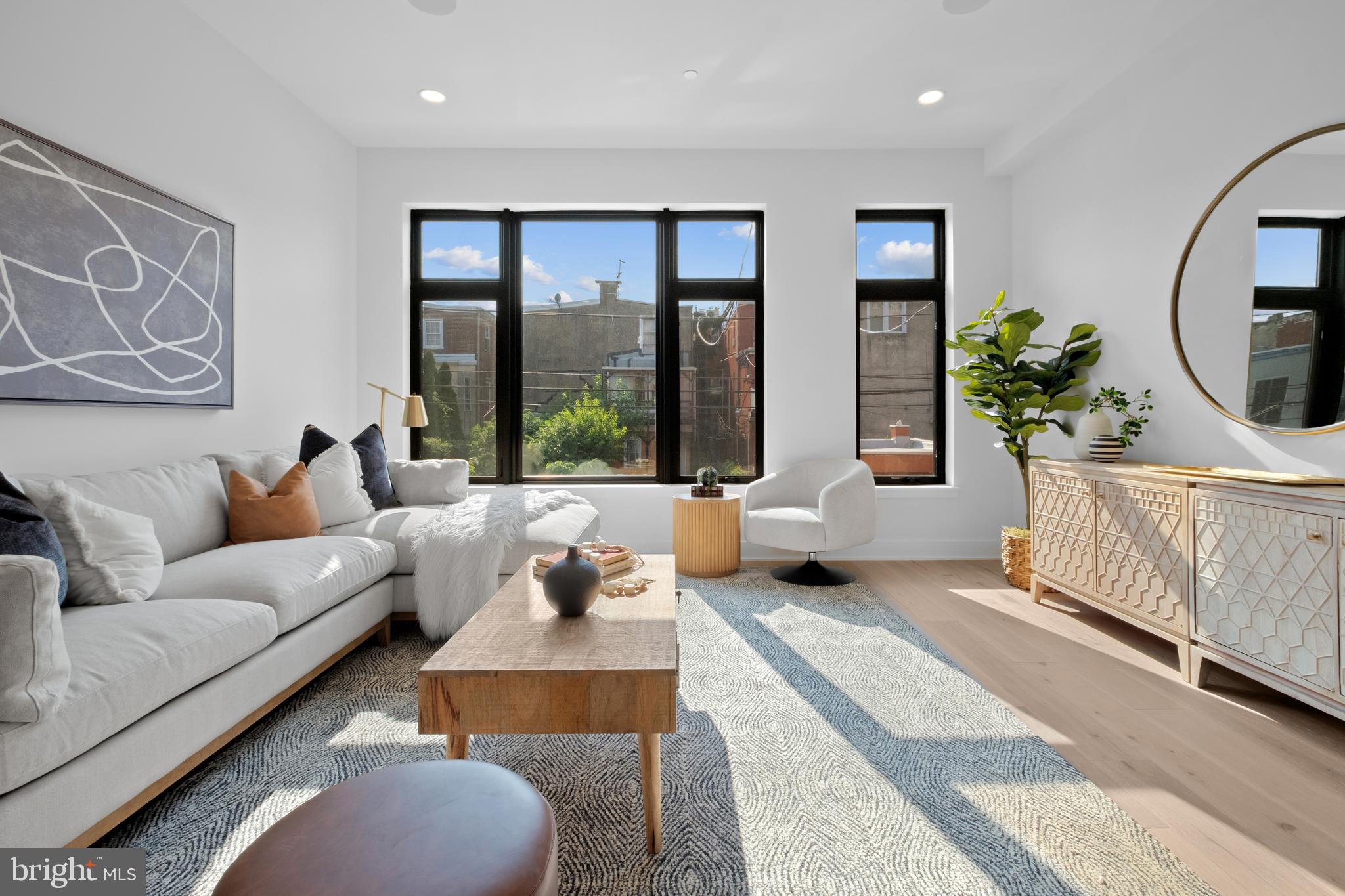 FAIRMOUNT - Residential