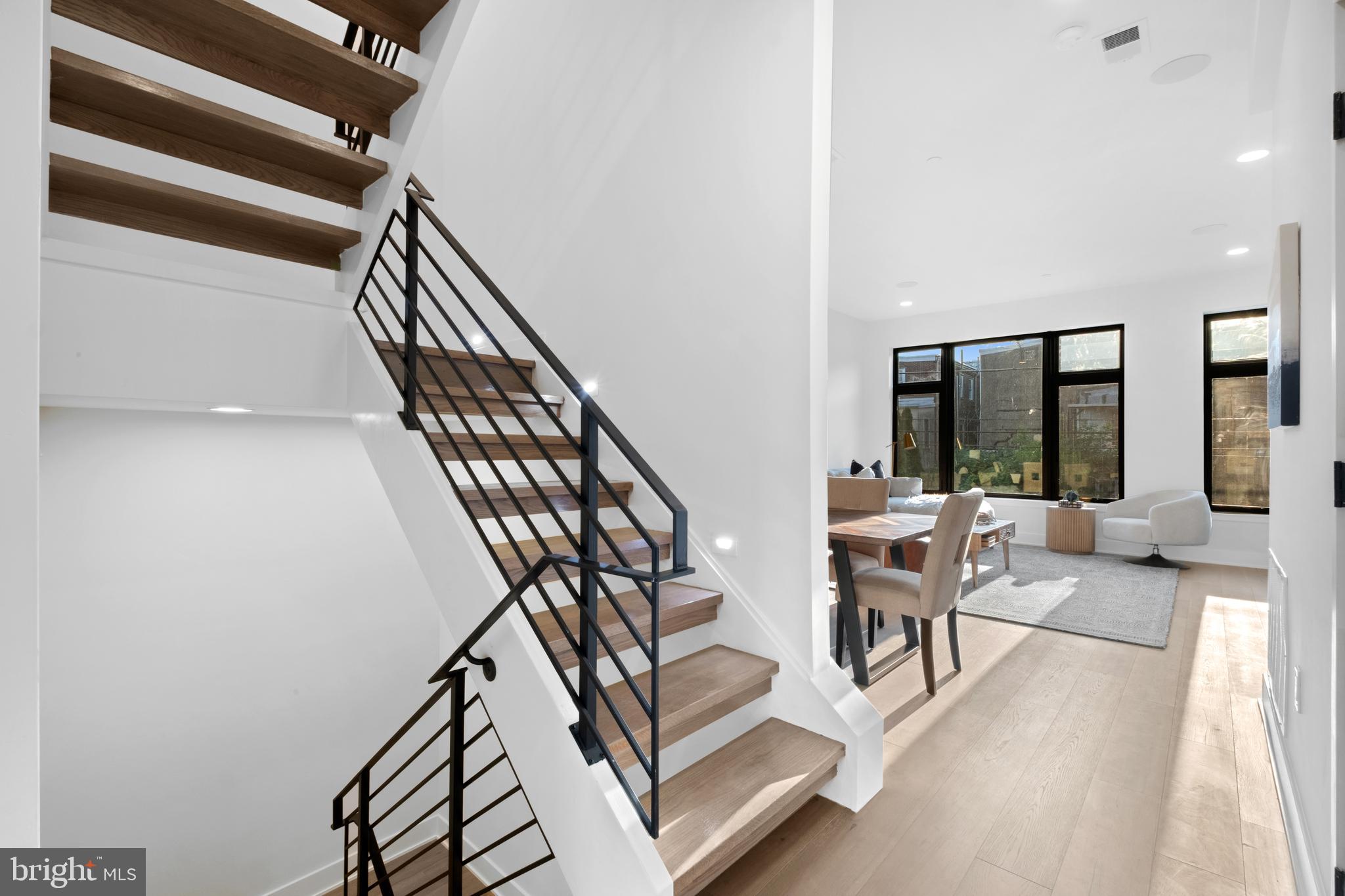 FAIRMOUNT - Residential