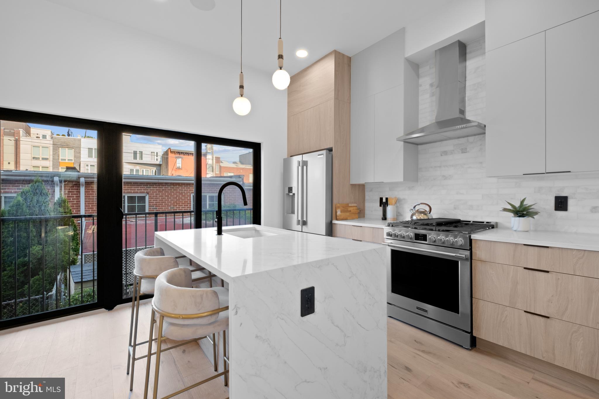 FAIRMOUNT - Residential