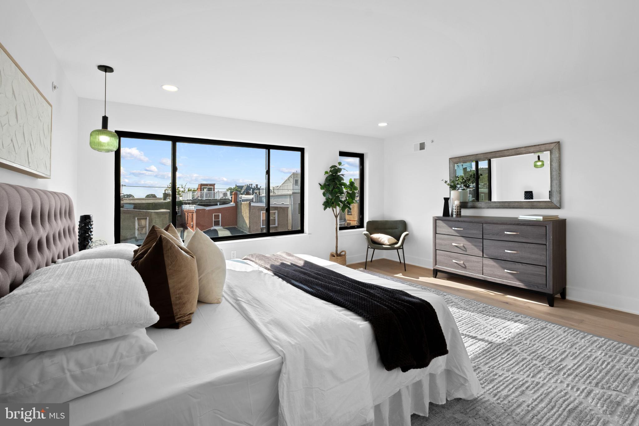 FAIRMOUNT - Residential