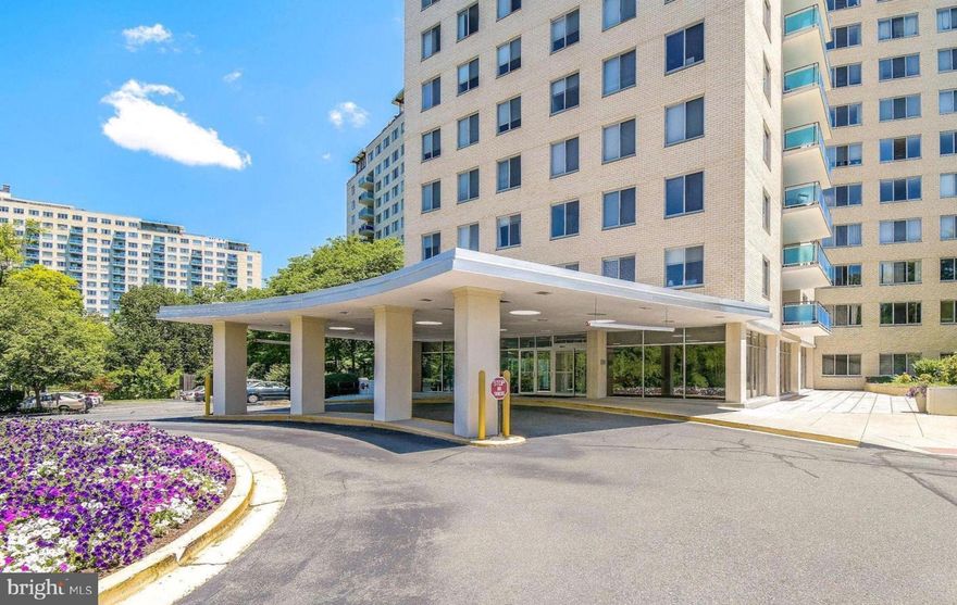 Fabulous LOCATION -- Studio located in Grosvenor Park with ALL UTILITIES included. Open layout with lots of closets and a full kitchen. Condo fee includes all utilities PLUS basic cable and internet. Amenities include swimming pool, fitness center, party room, community grocery store  and more! Laundry located on lower level. Across the street from Grosvenor Metro and Strathmore Music Center! Easy access to DC & VA via I-495 and I-270. Prime location! Sorry, no pets.
MOVE IN FEE: $350 for weekday move in and $500 for weekend move in.