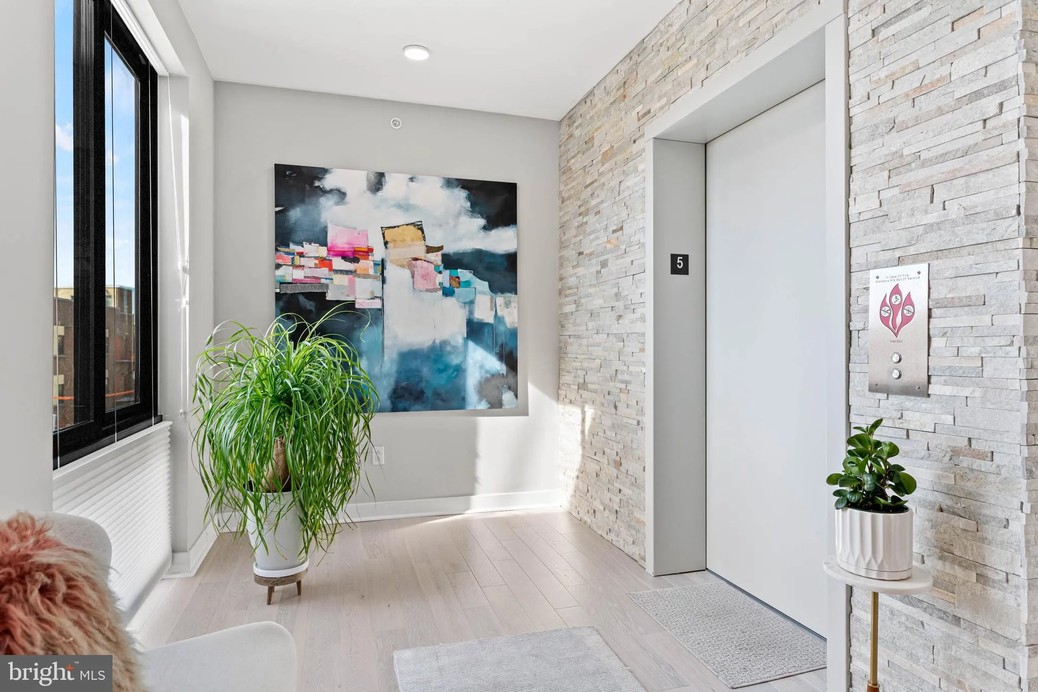 Philadelphia, Pennsylvania 19130, United States, 2 Bedrooms Bedrooms, ,2 BathroomsBathrooms,Residential,Active,242665