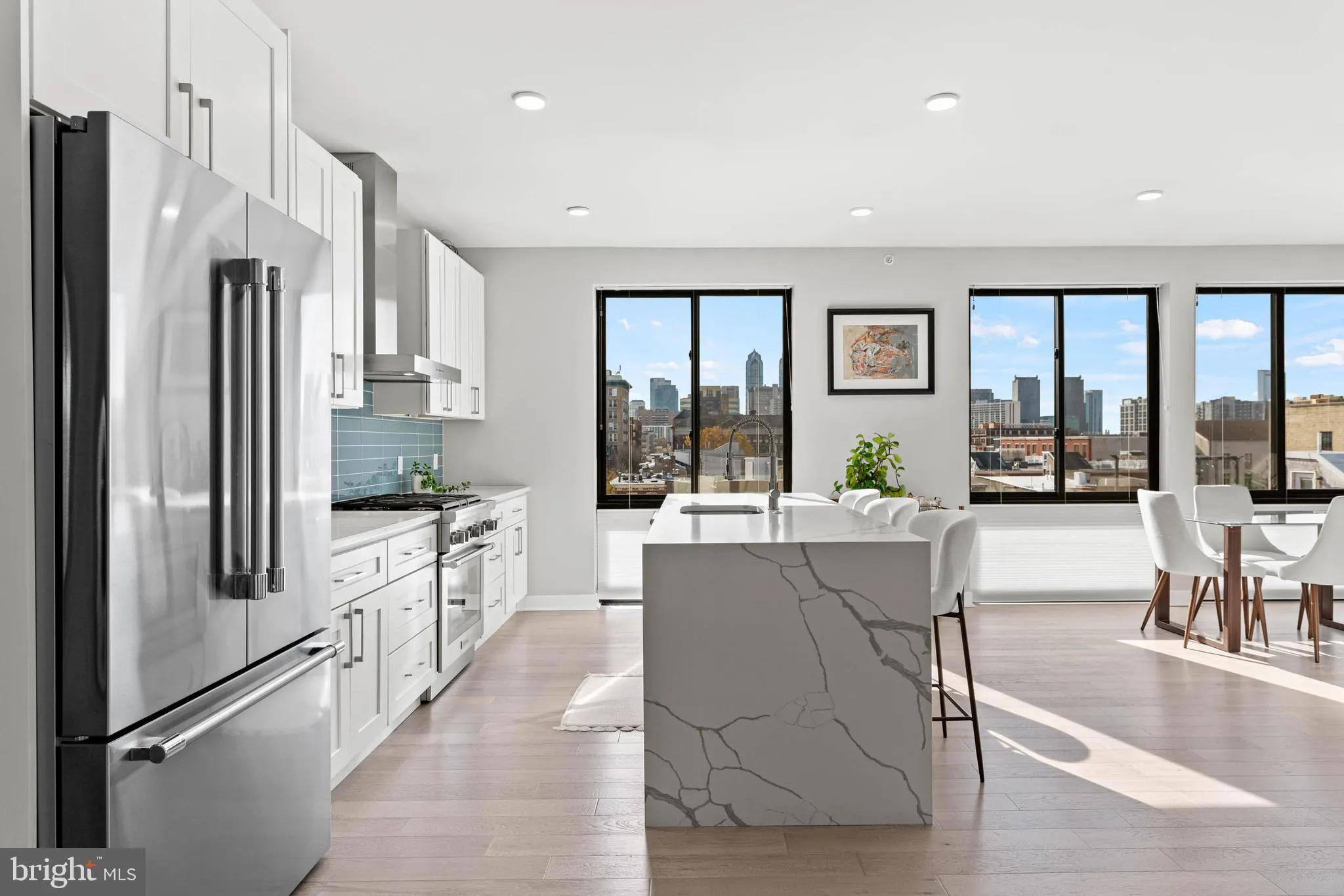 Philadelphia, Pennsylvania 19130, United States, 2 Bedrooms Bedrooms, ,2 BathroomsBathrooms,Residential,Active,242665