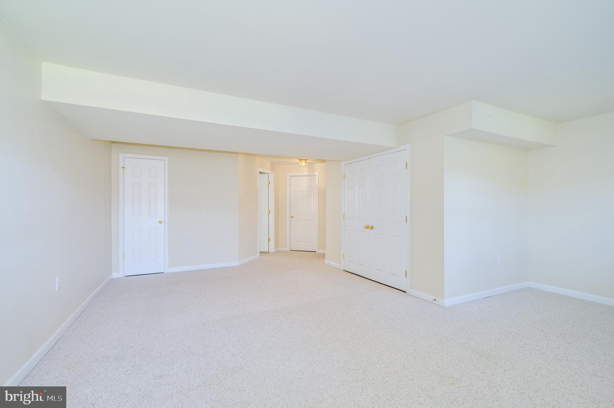 GREEN MEADOWS - Residential