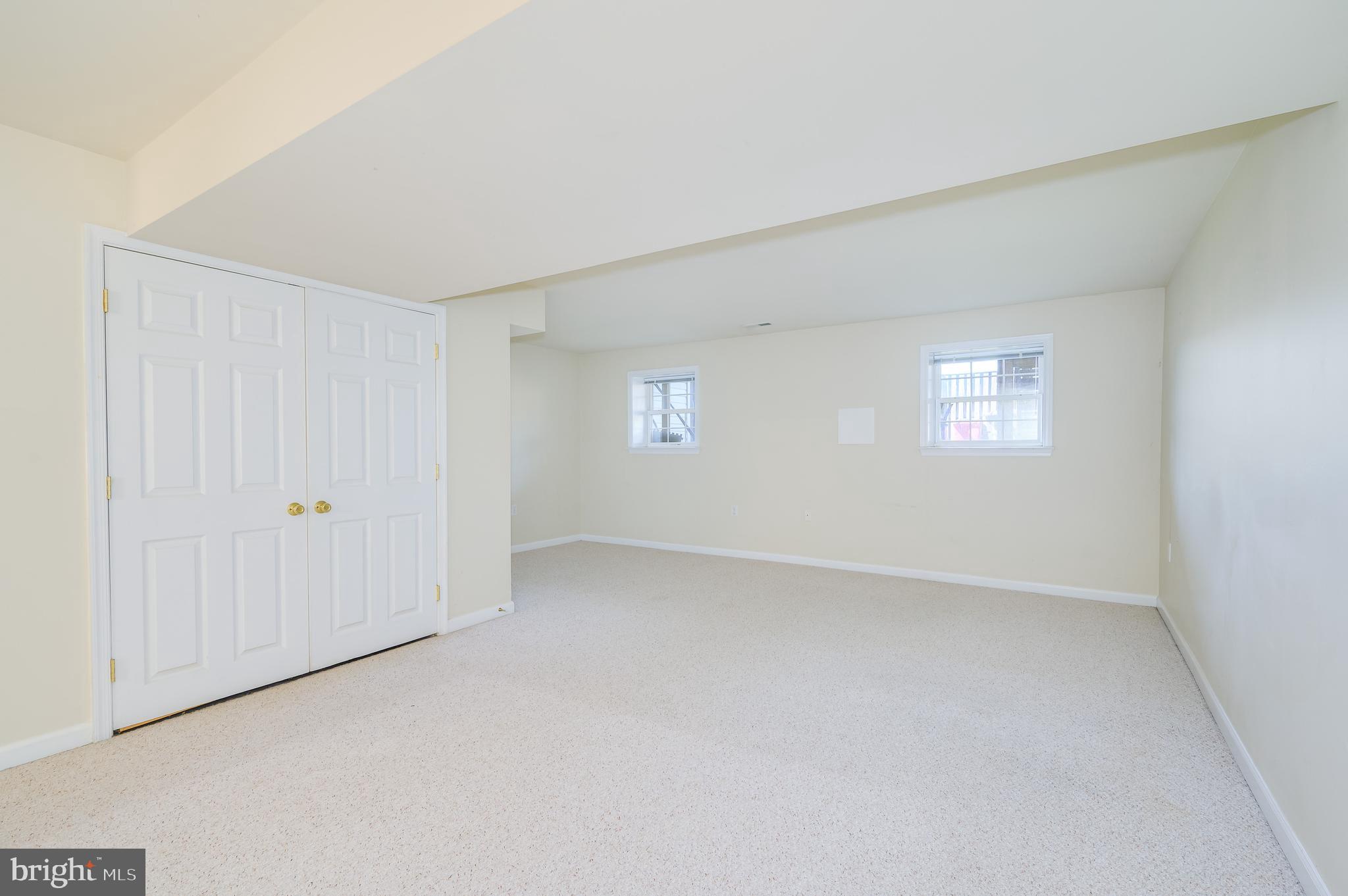 GREEN MEADOWS - Residential