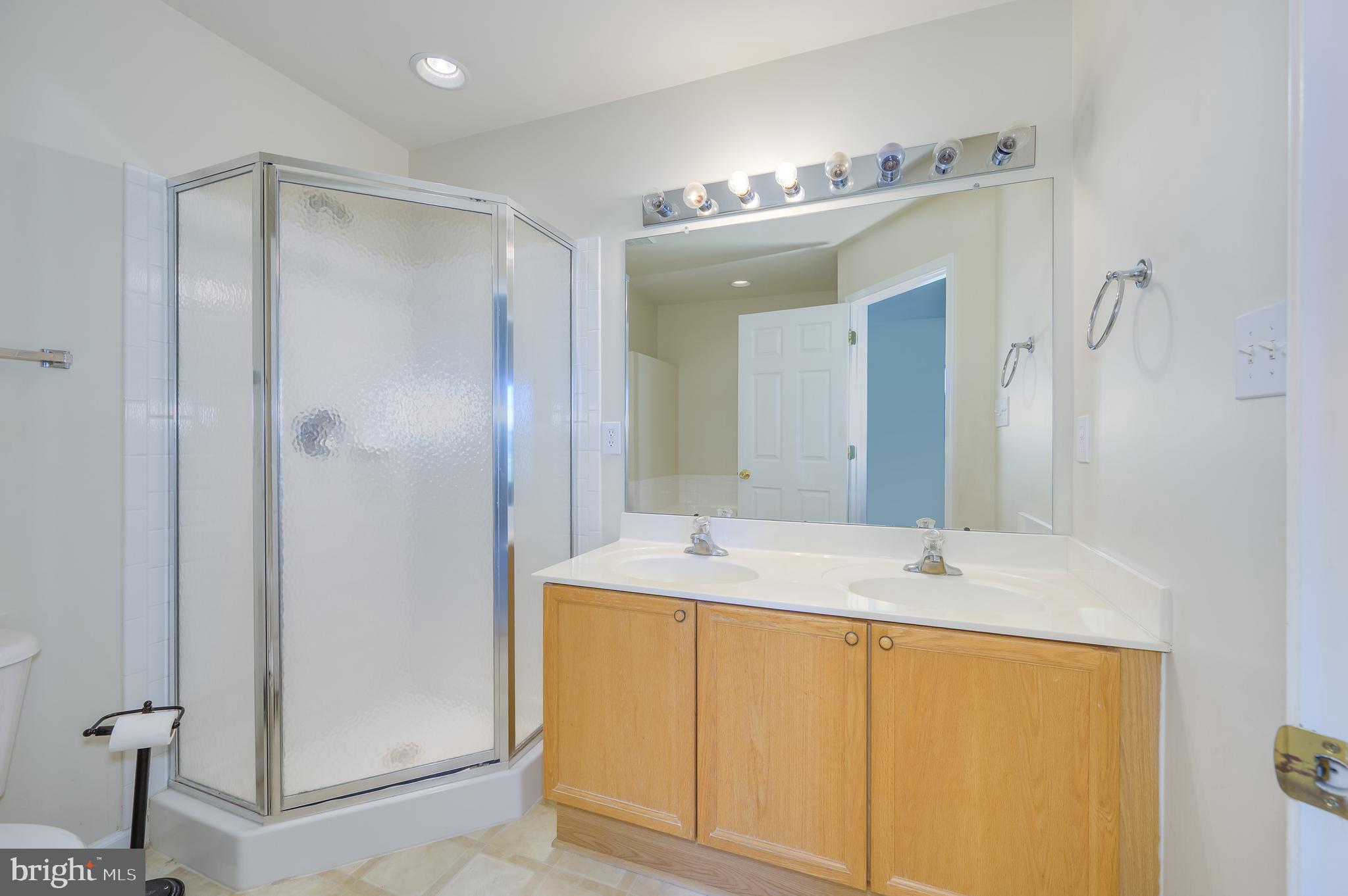 GREEN MEADOWS - Residential